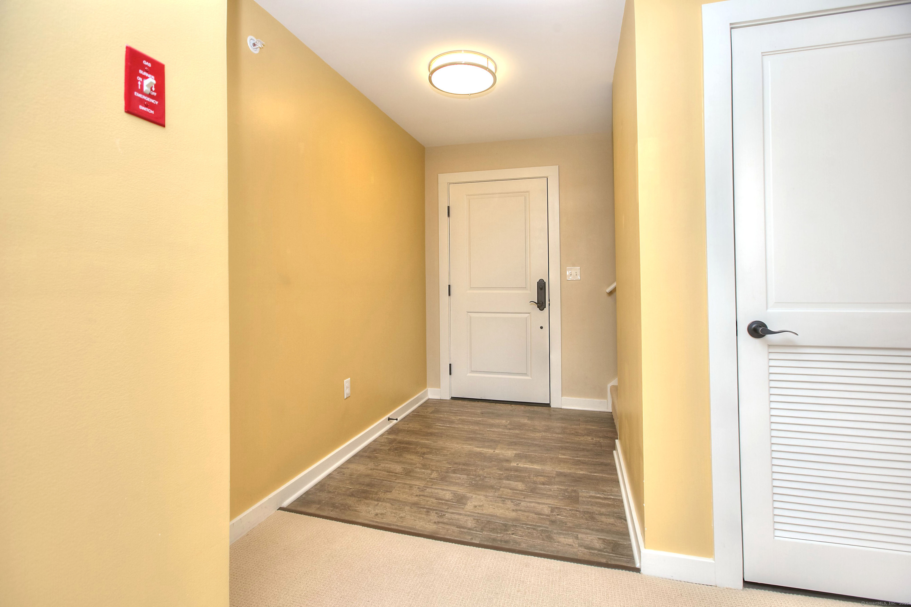 100 Richards Avenue APT 402