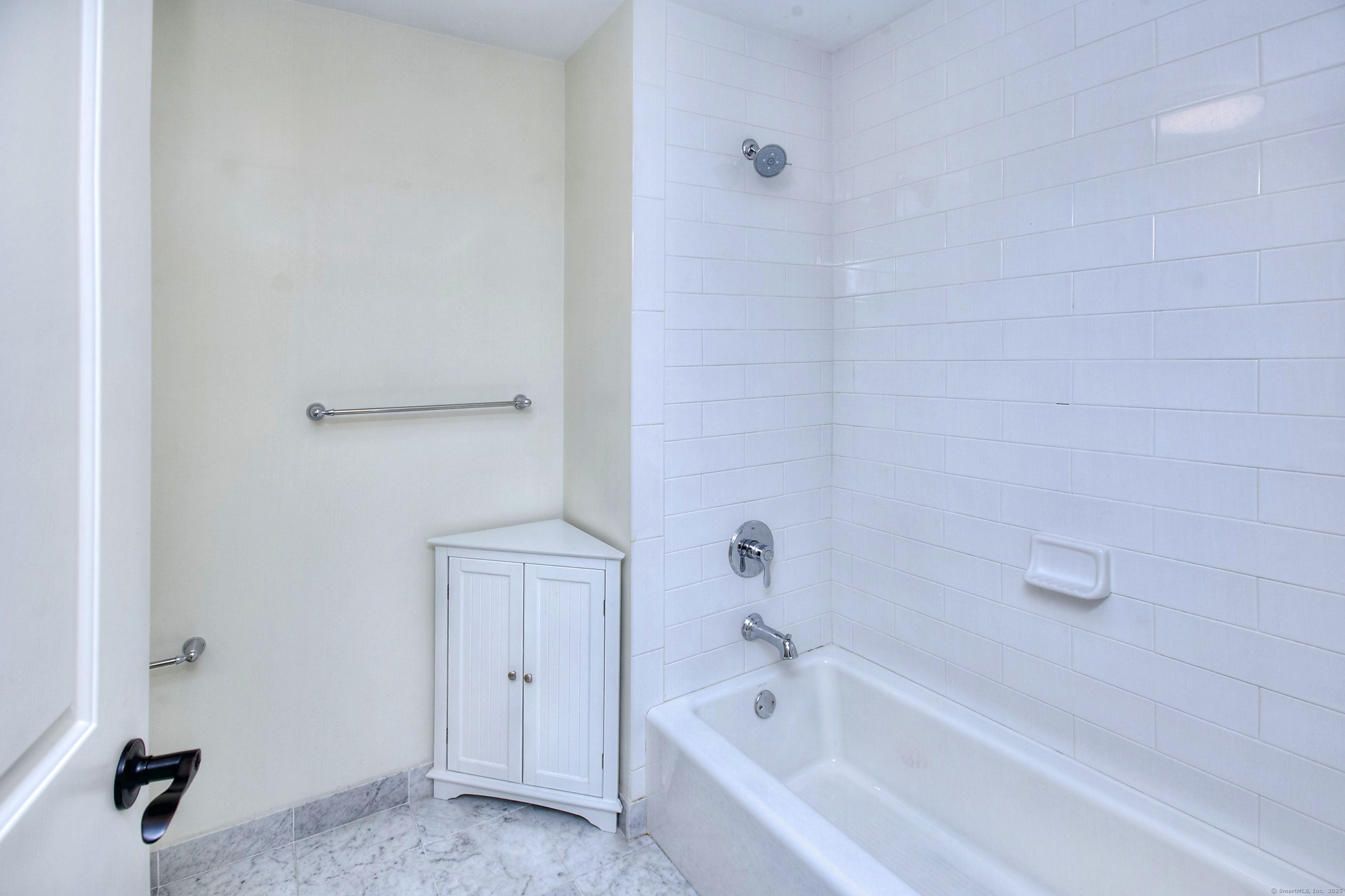 100 Richards Avenue APT 402