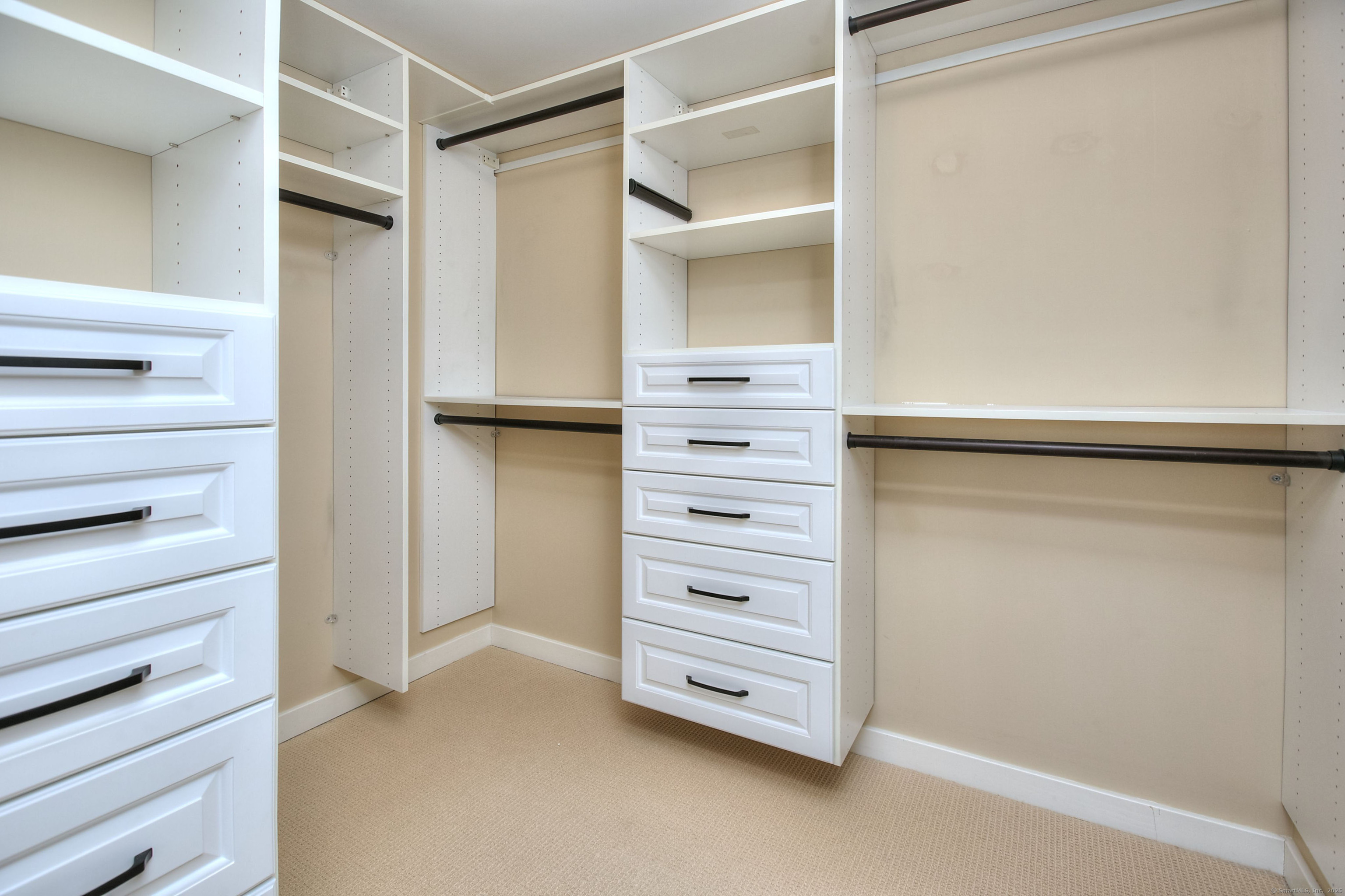 100 Richards Avenue APT 402
