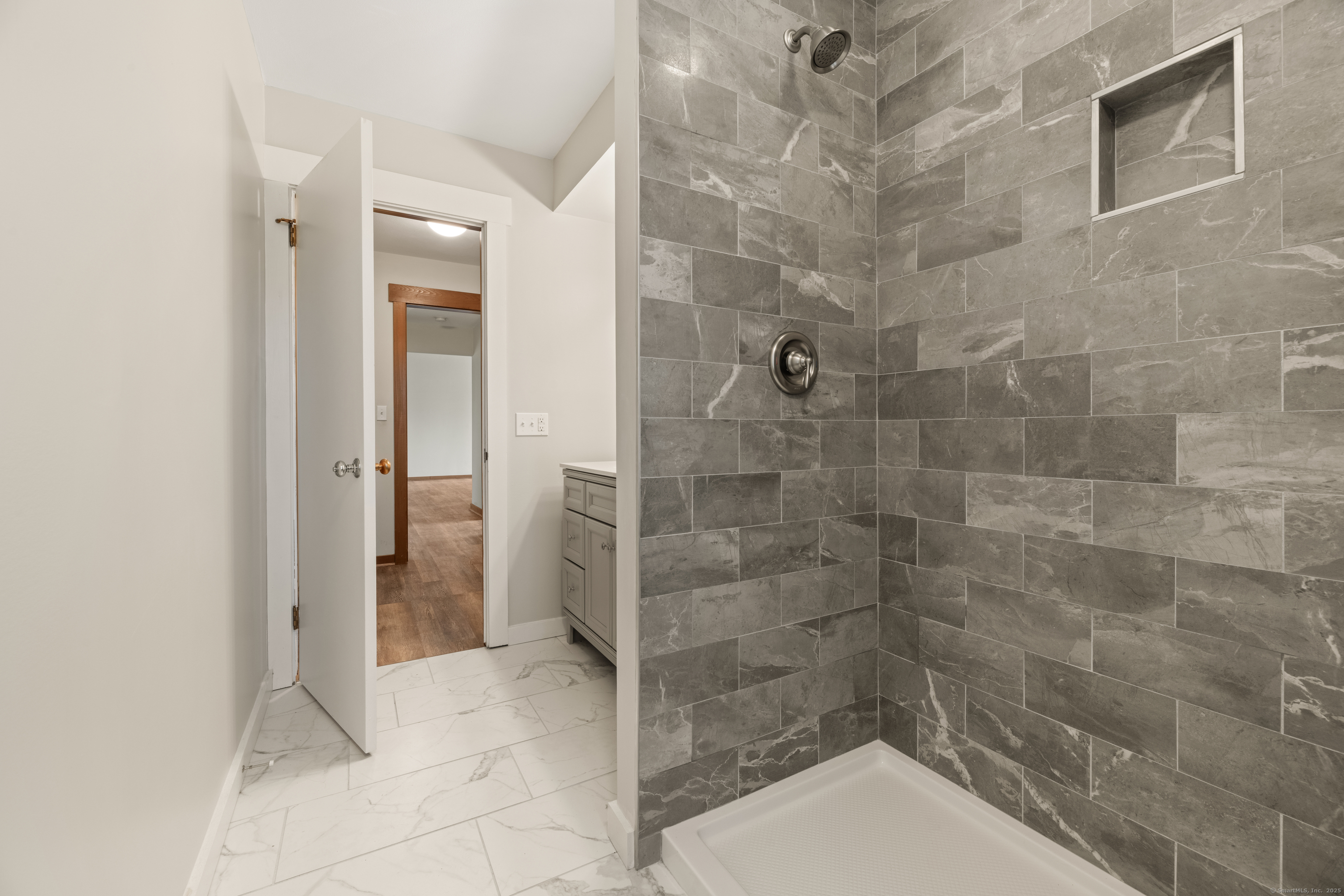 488 Commanche Lane A