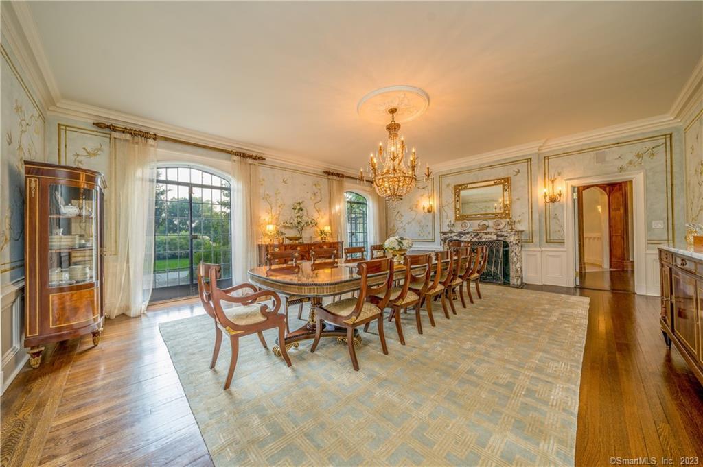 544 Oenoke Ridge