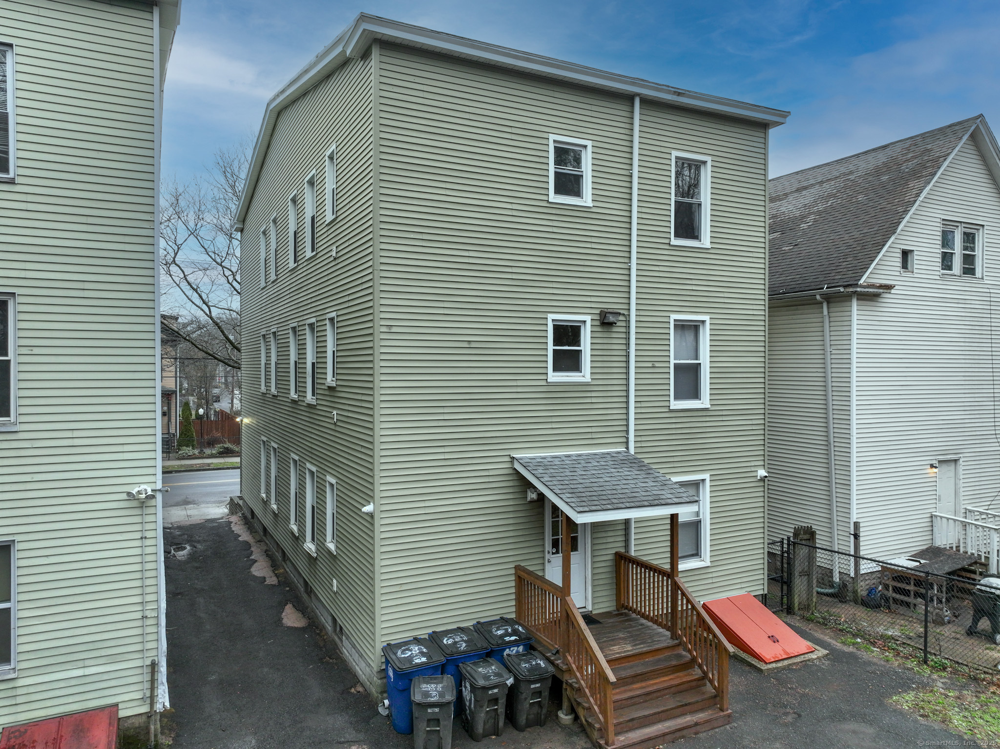 679 Winchester Avenue
