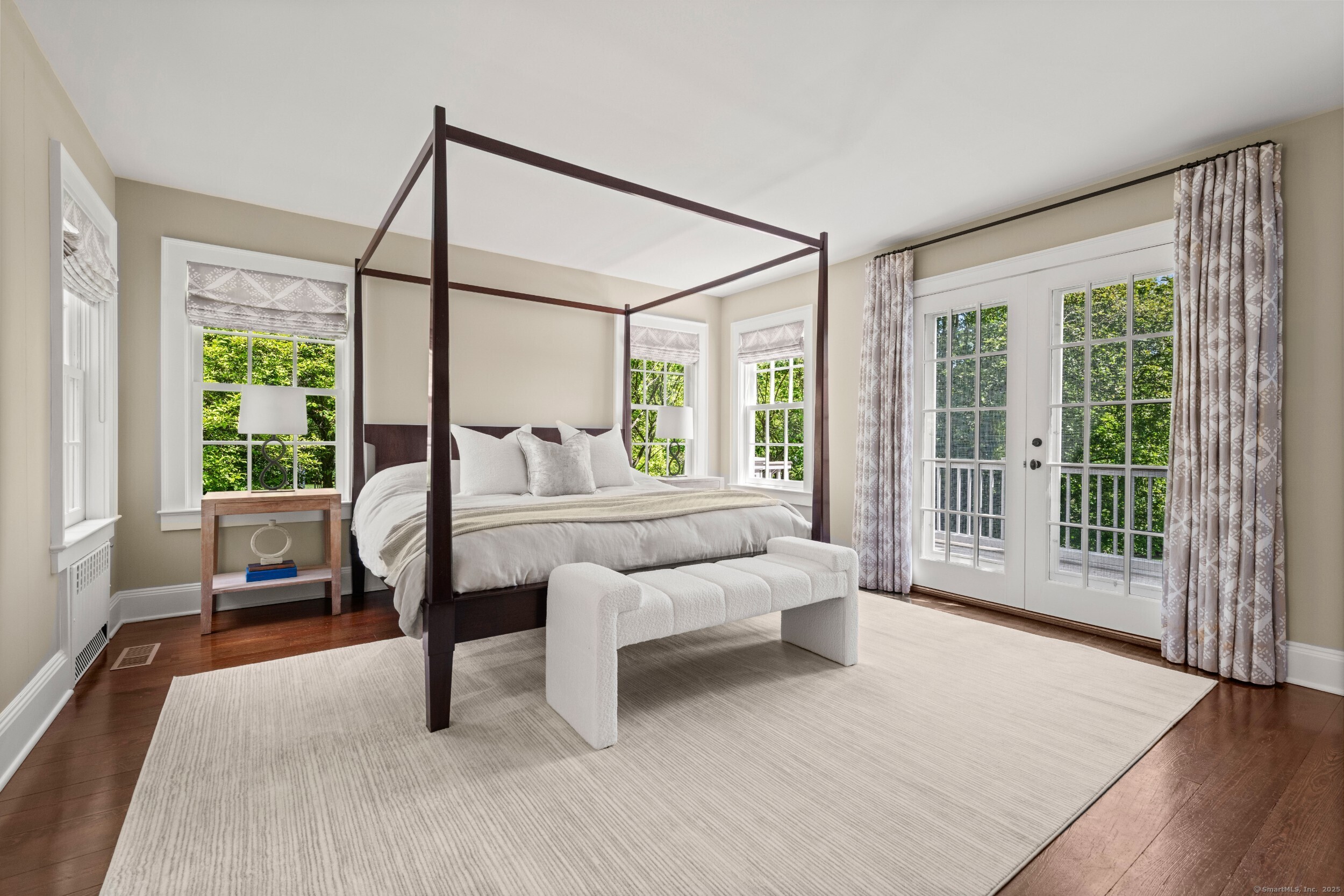 945 Oenoke Ridge