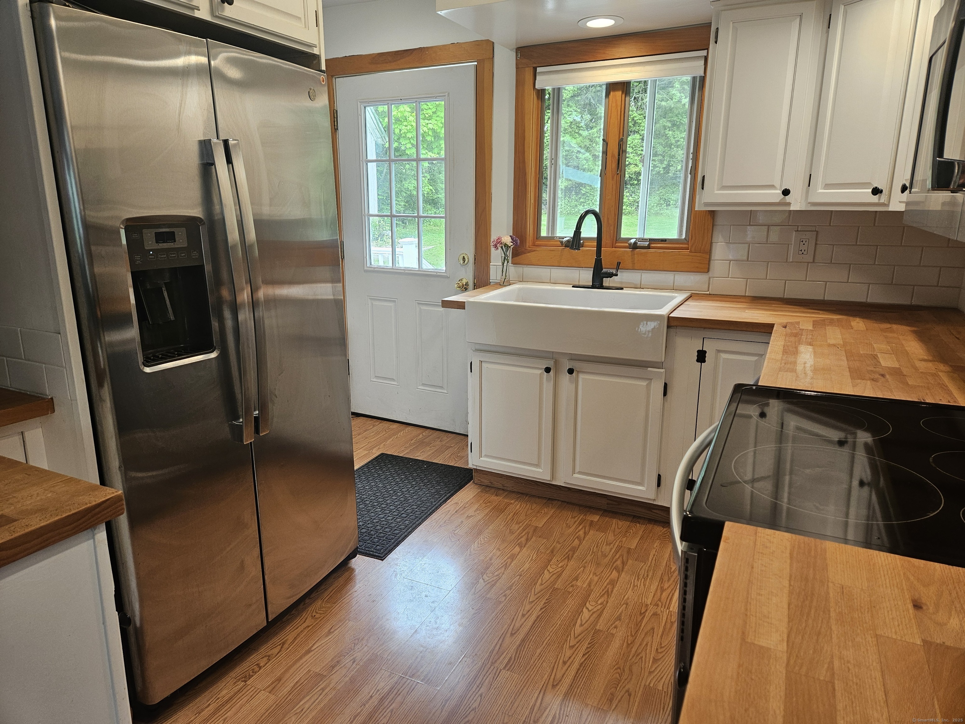 16 Walnut (Pawcatuck) Street