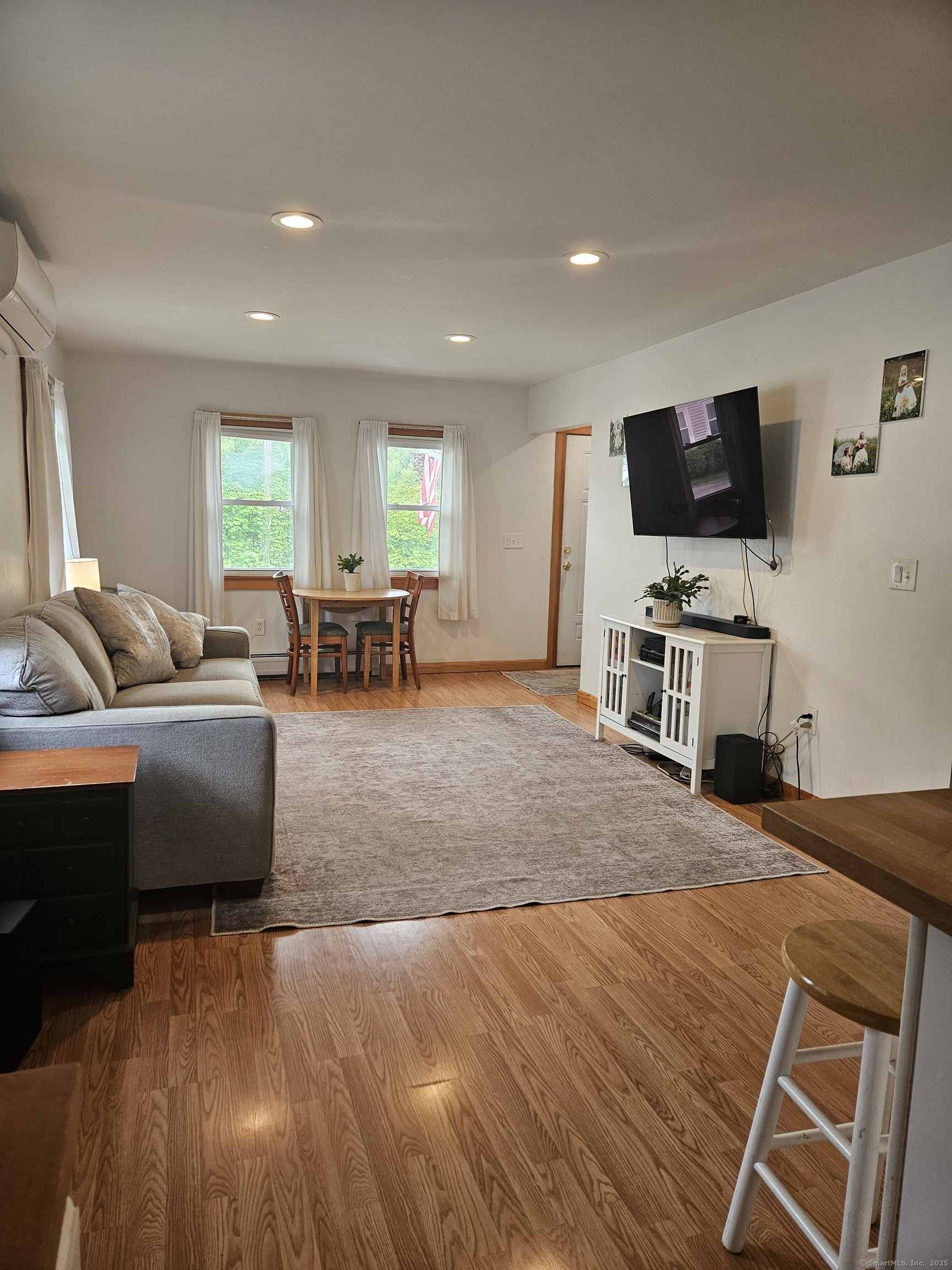 16 Walnut (Pawcatuck) Street