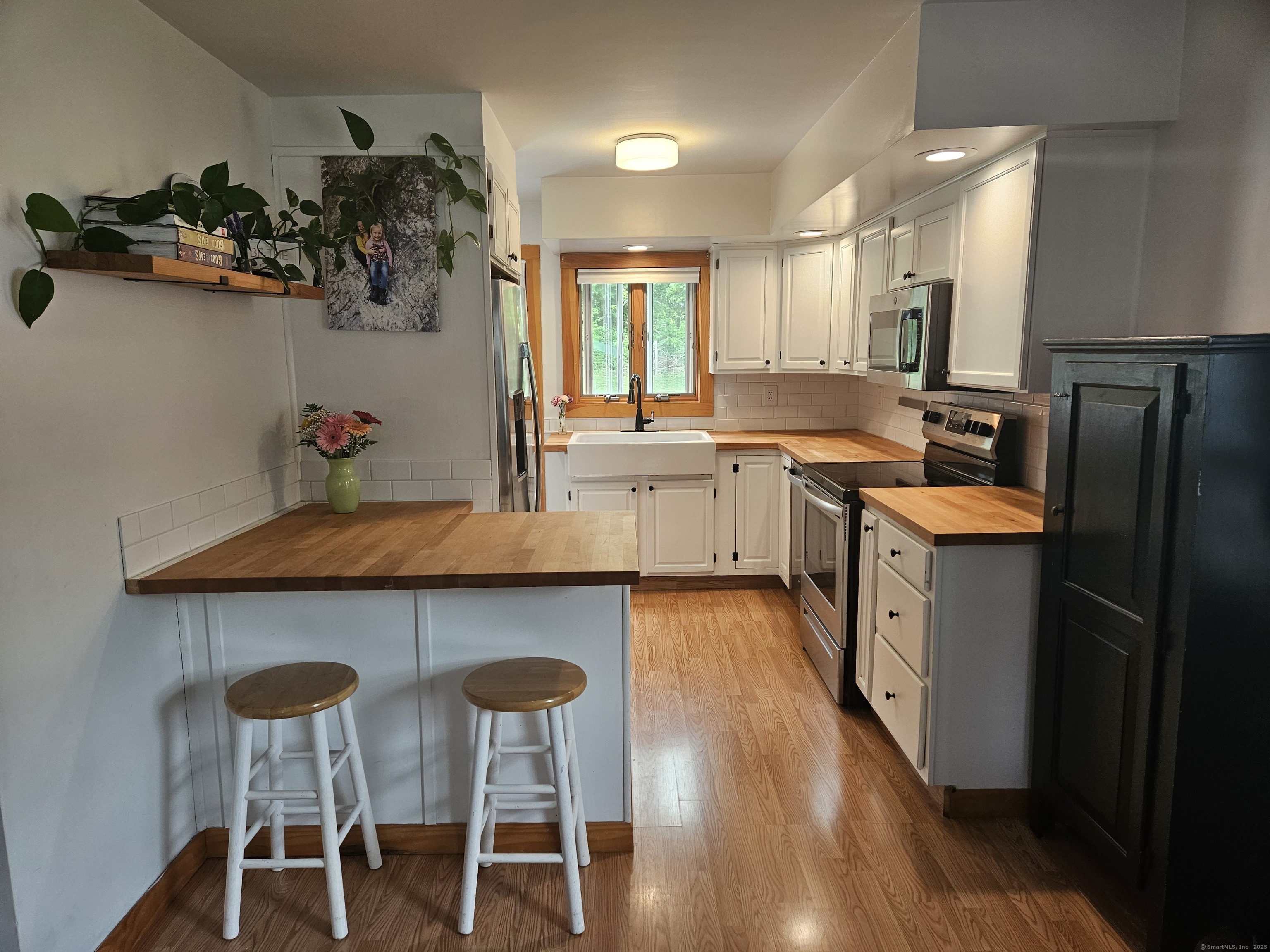 16 Walnut (Pawcatuck) Street