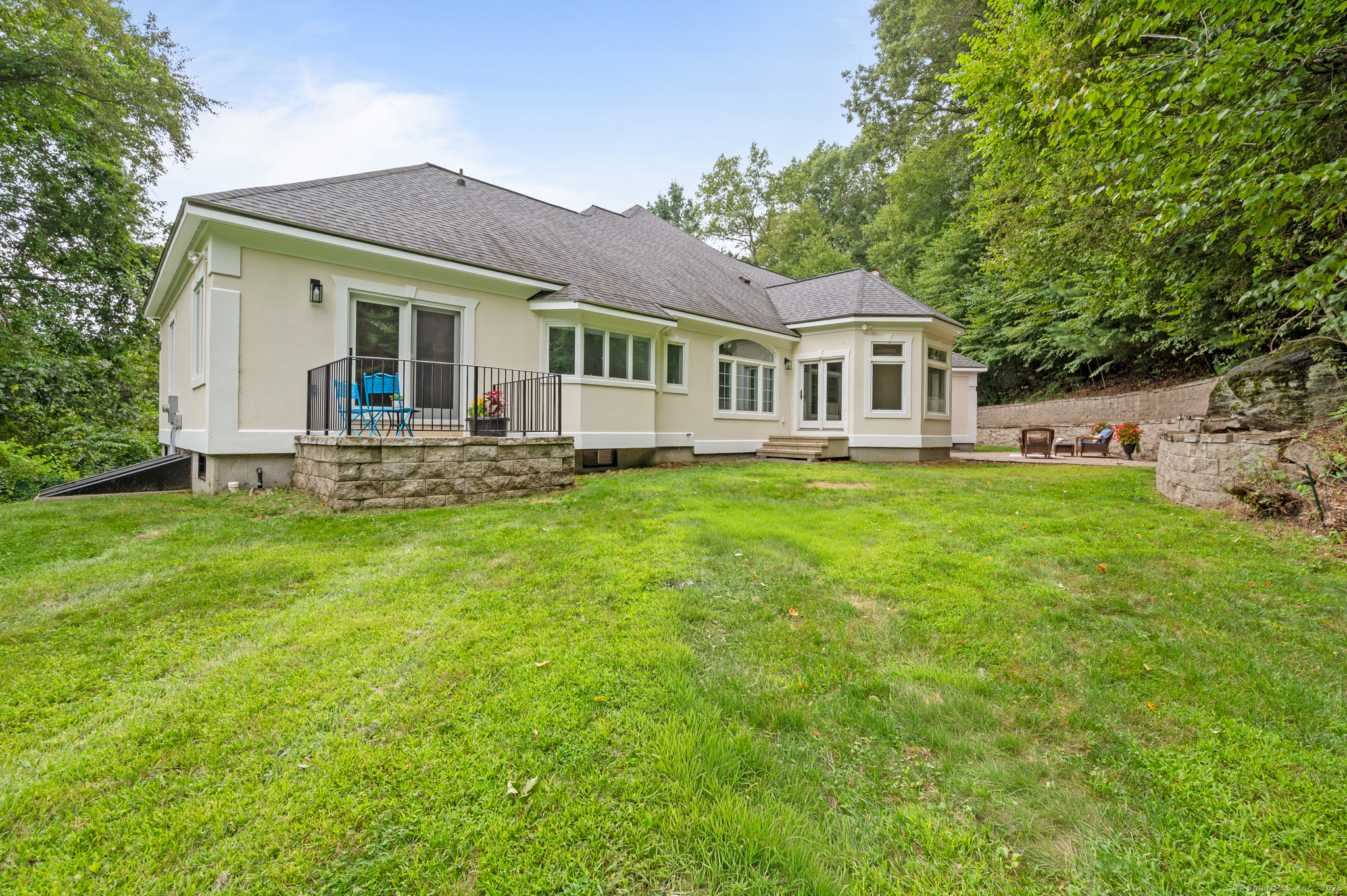 1485 Diamond Lake Road