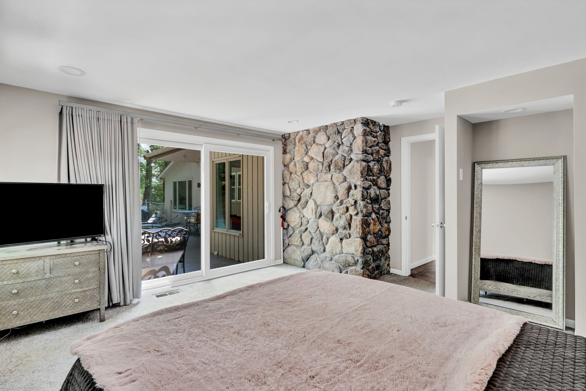 195 Mountain Road
