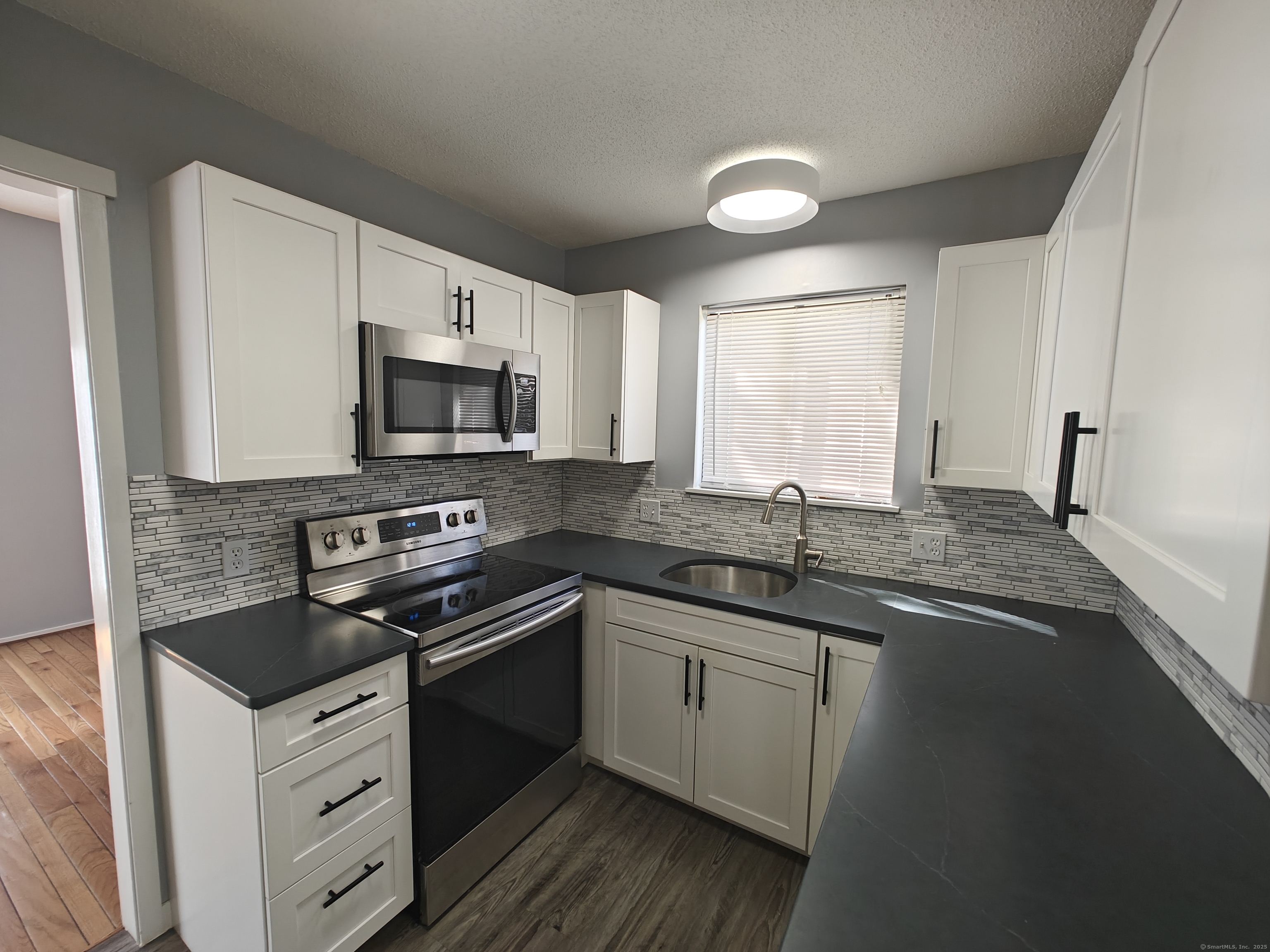 351 Heritage Village B