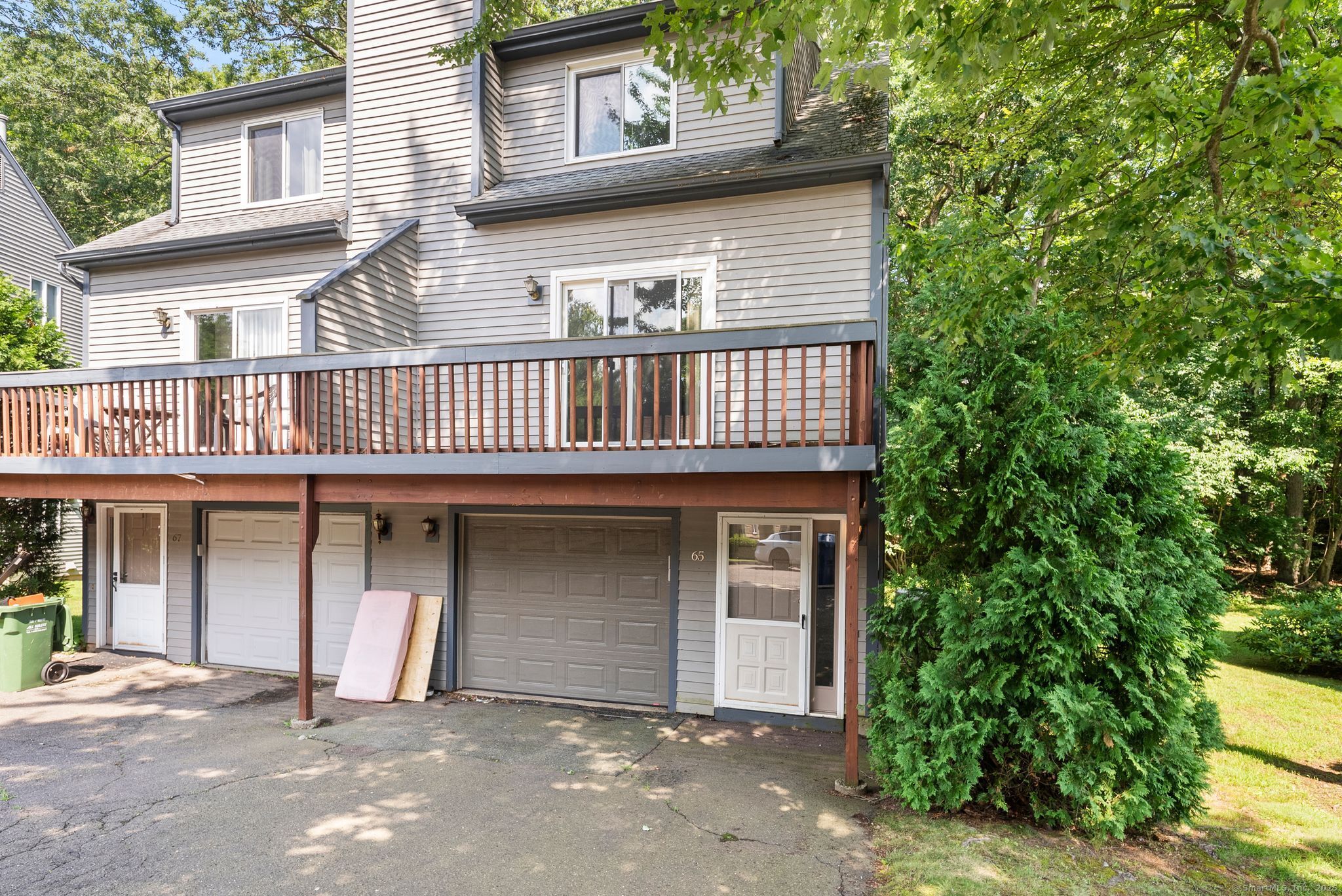 65 Woodland Ridge
