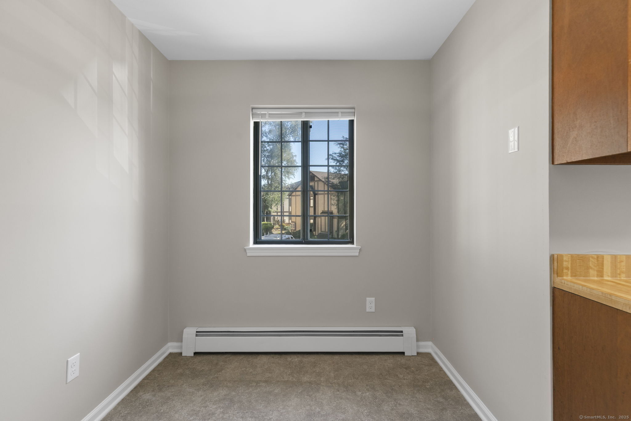 142 Foxwood Close 142
