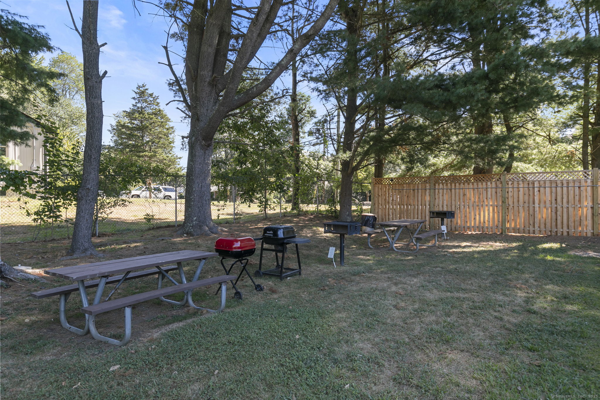 142 Foxwood Close 142