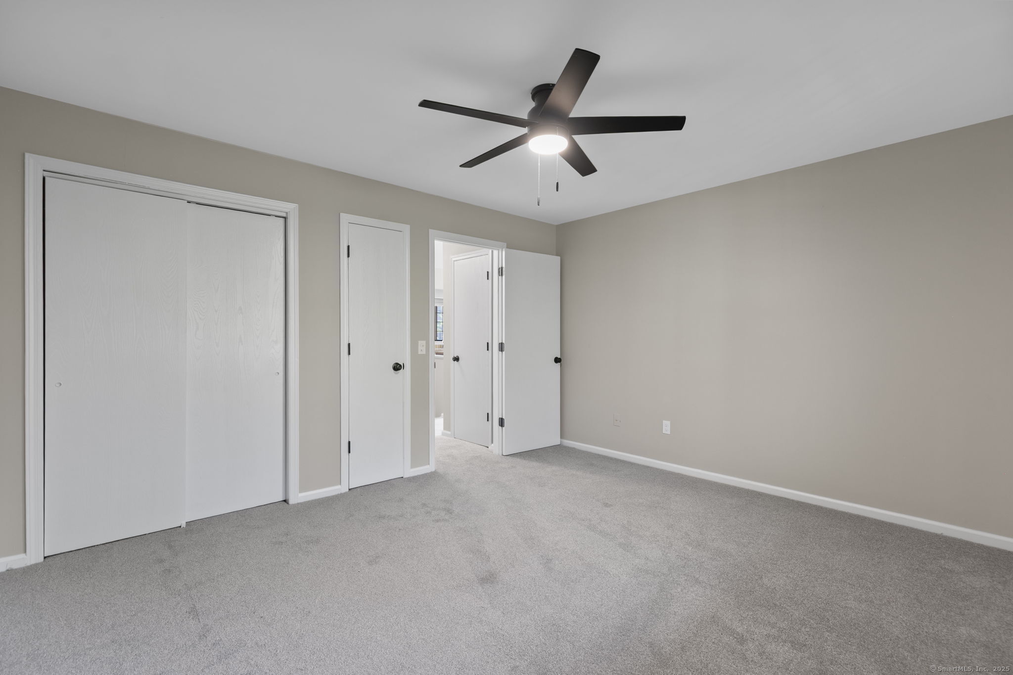 142 Foxwood Close 142