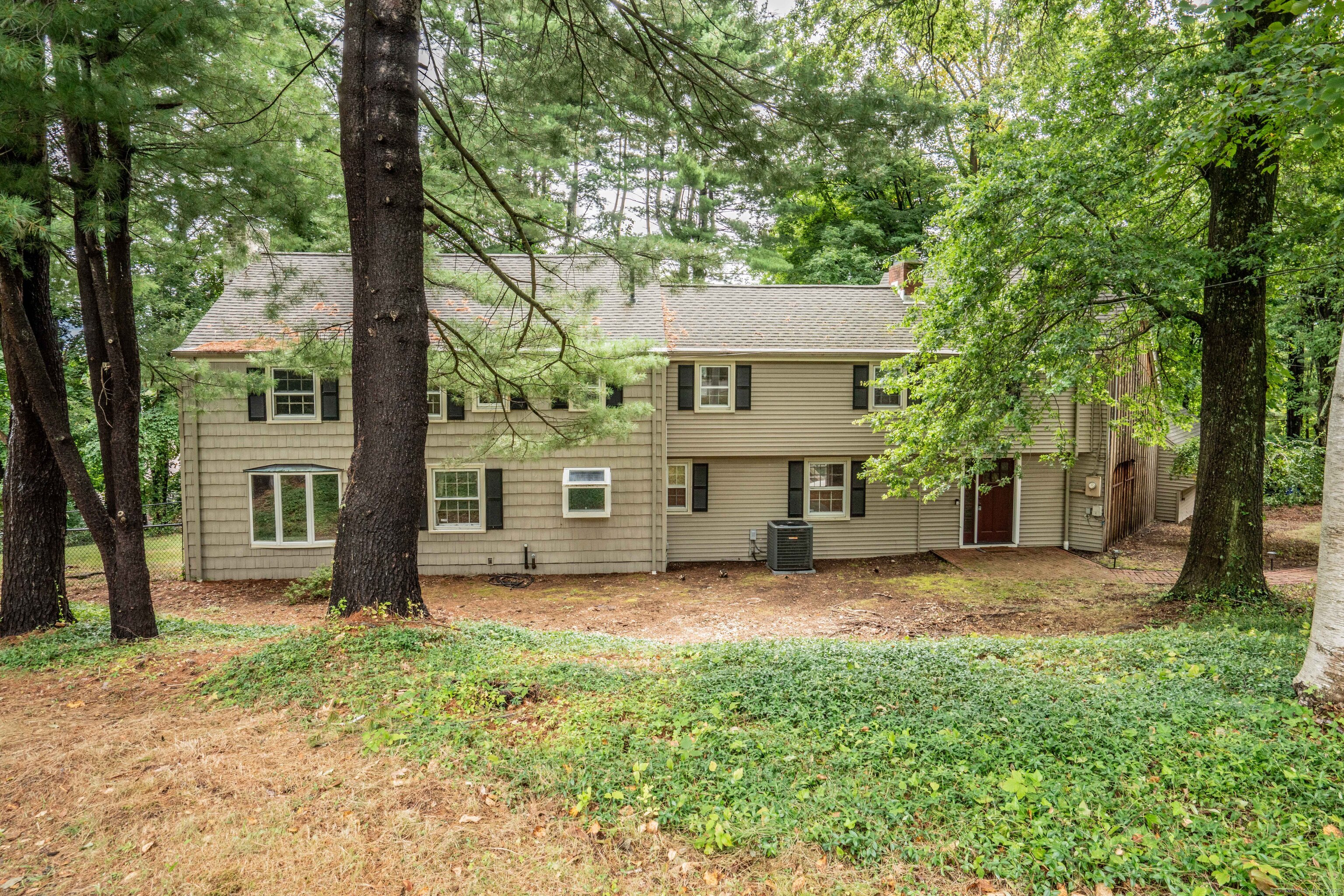26 Hillsboro Drive