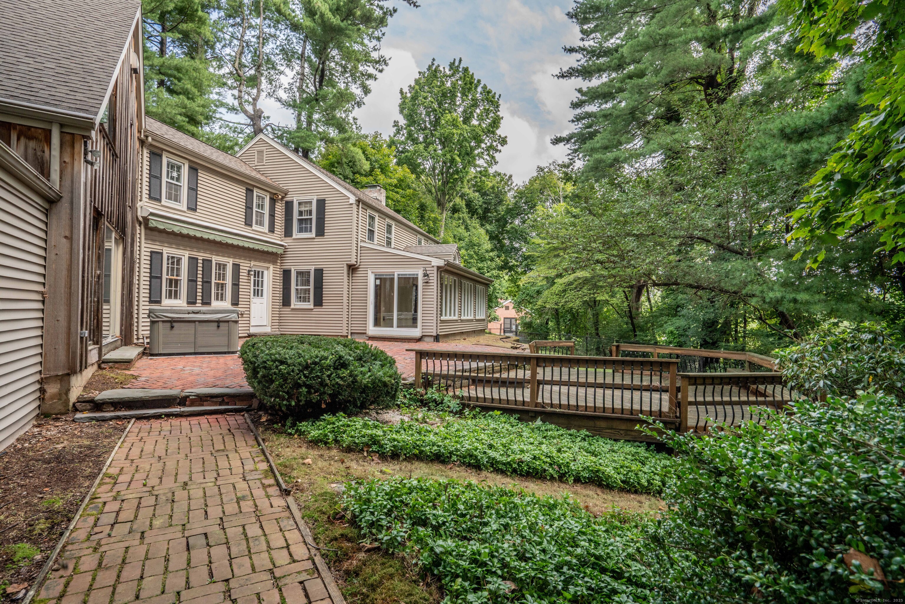 26 Hillsboro Drive