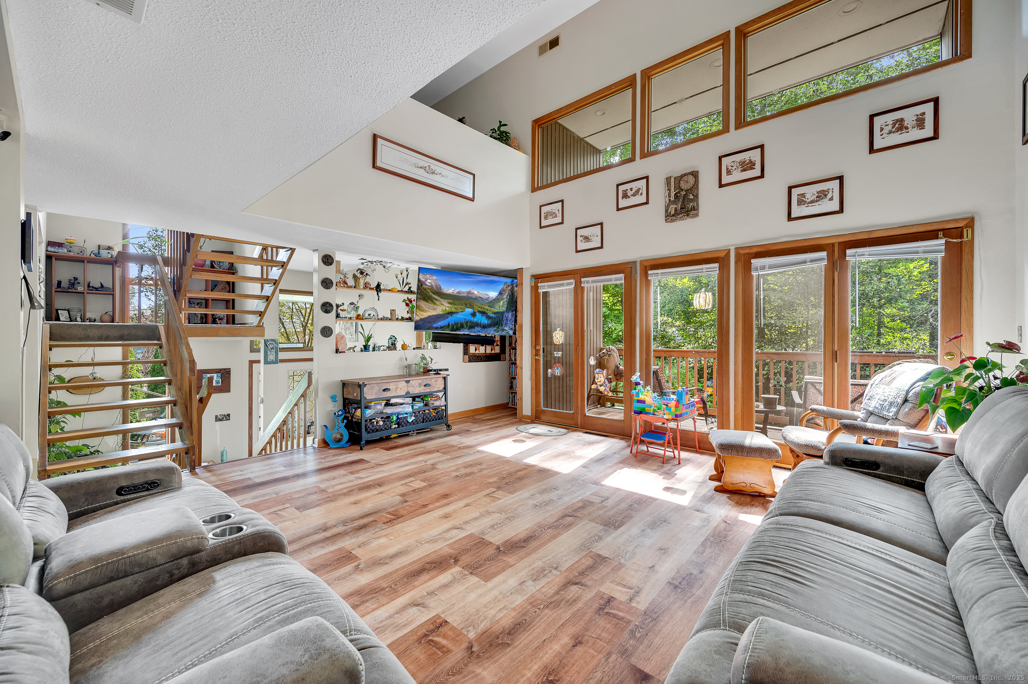 123 Allen Avenue