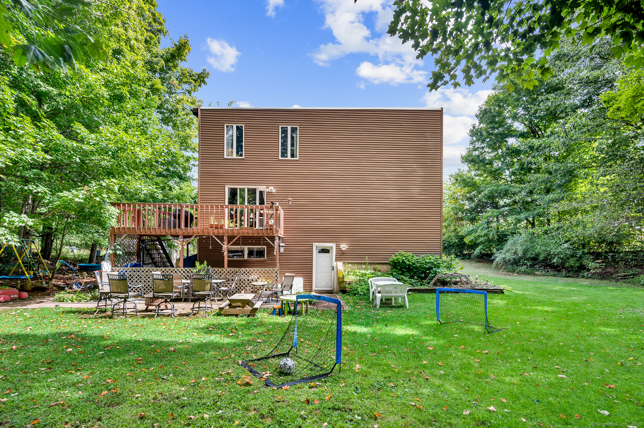 123 Allen Avenue