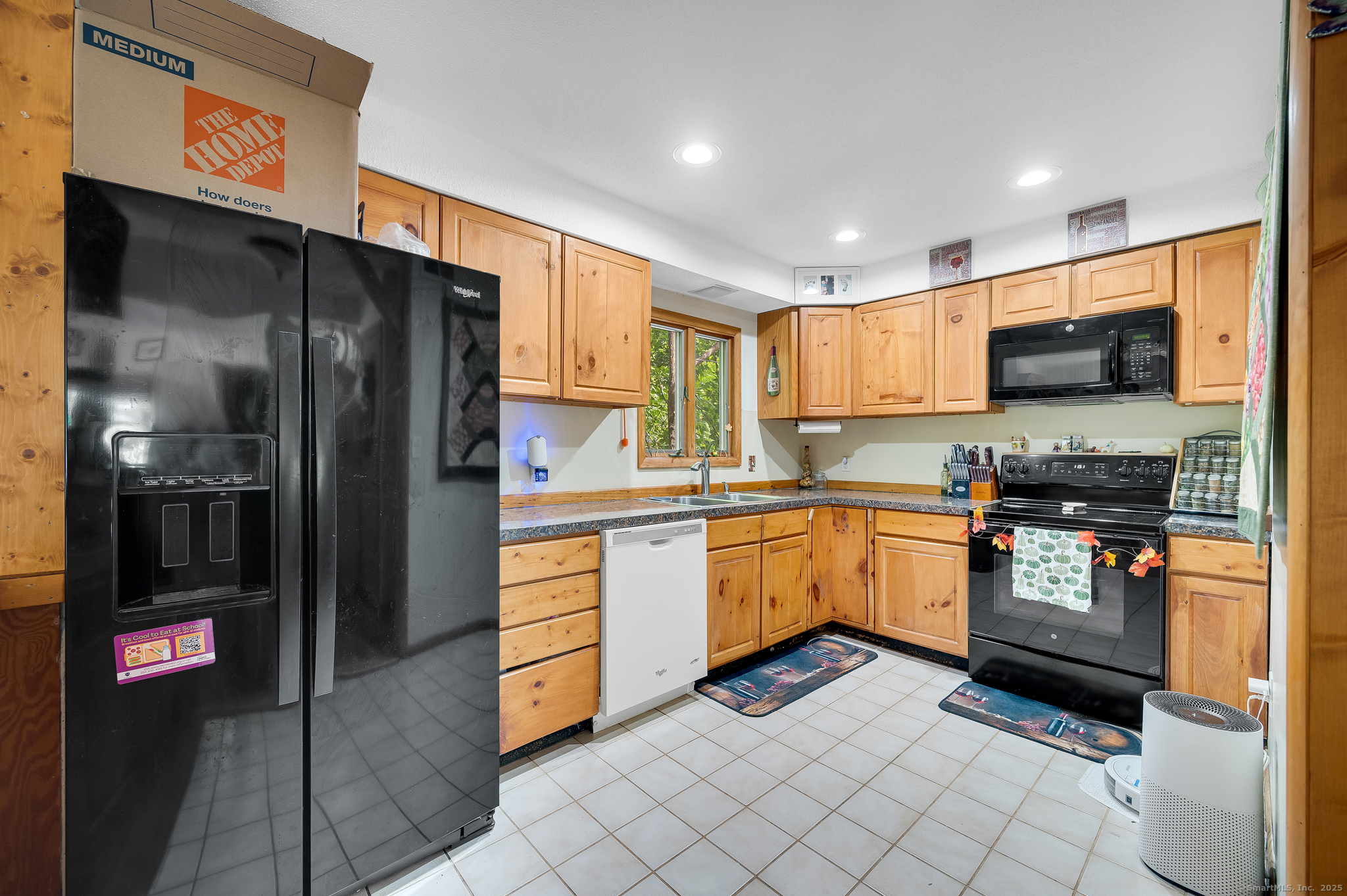 123 Allen Avenue