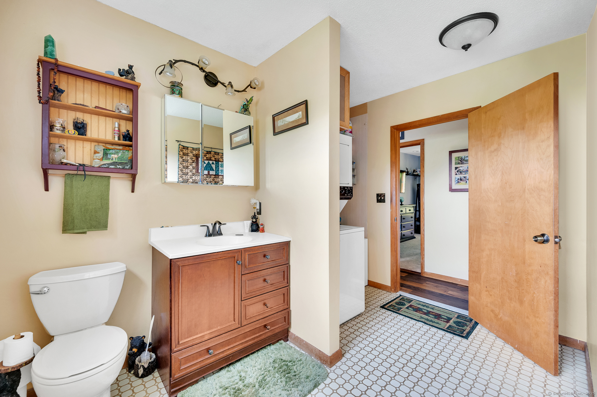 123 Allen Avenue