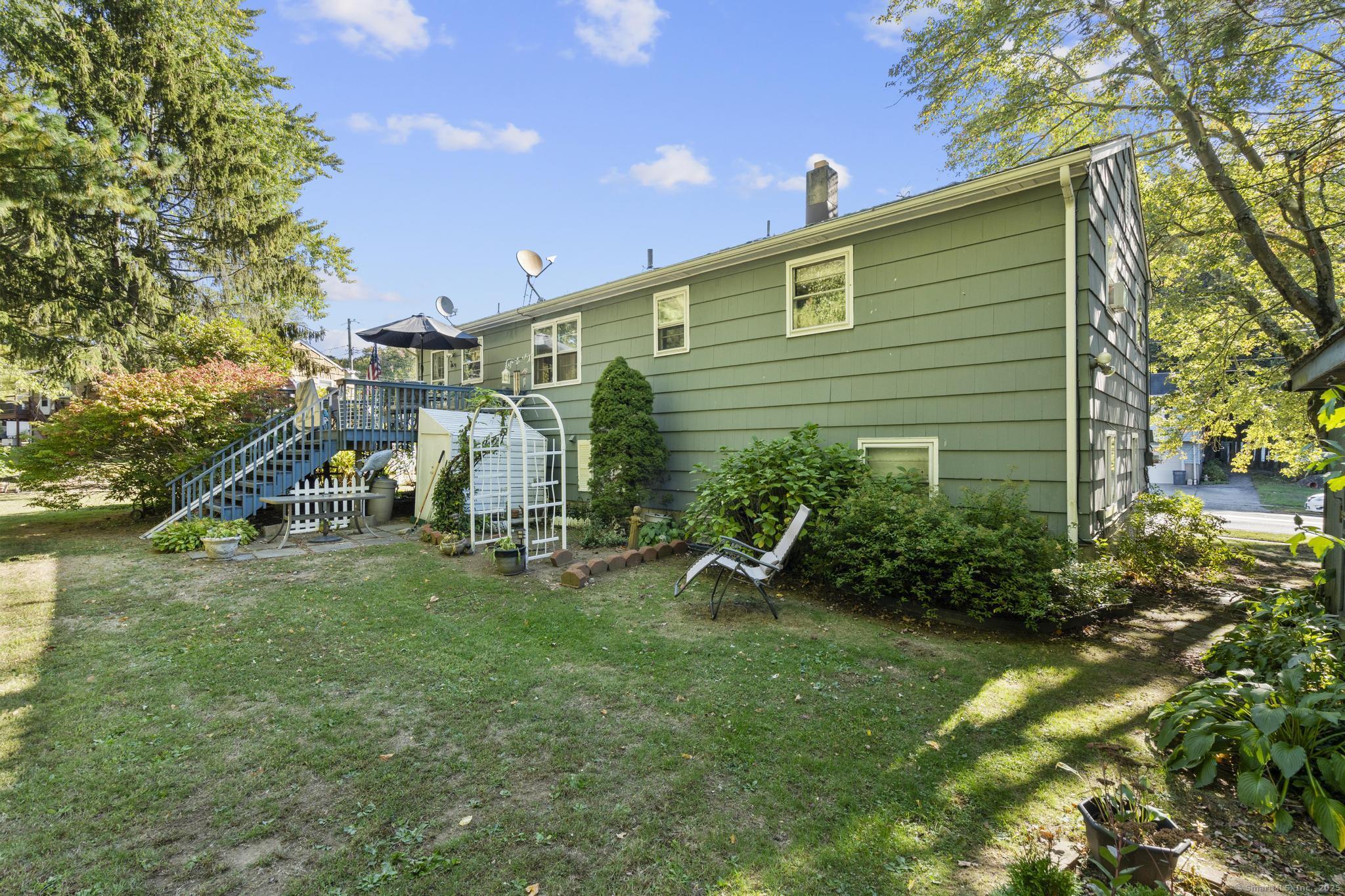 23 Meadowbrook Road
