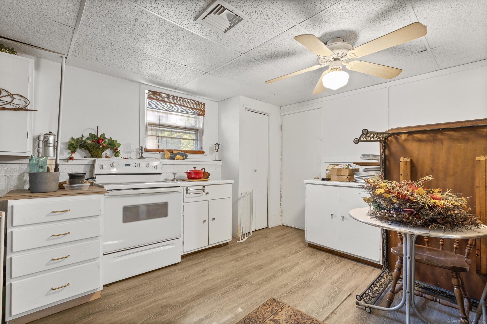 23 Meadowbrook Road