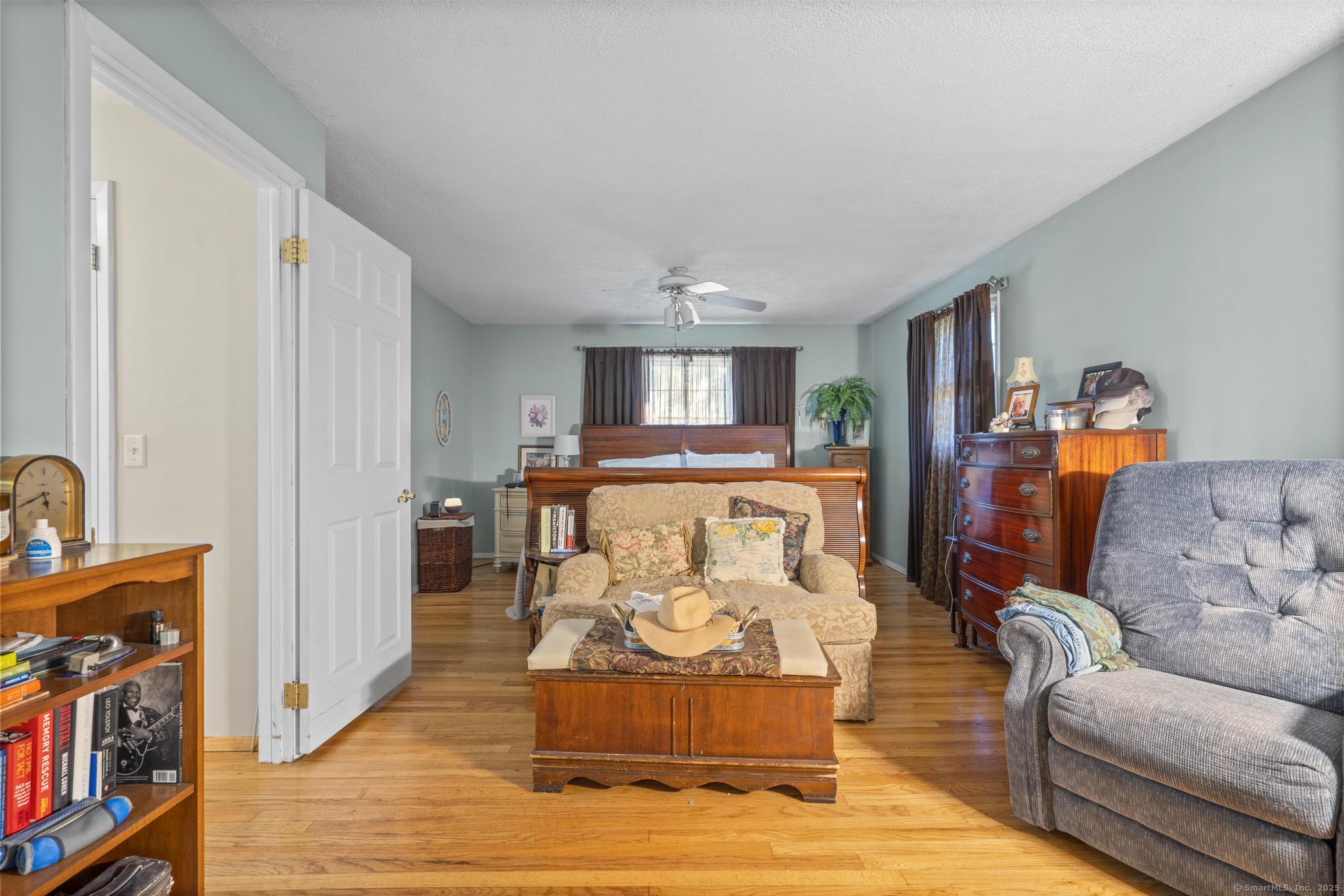 23 Meadowbrook Road