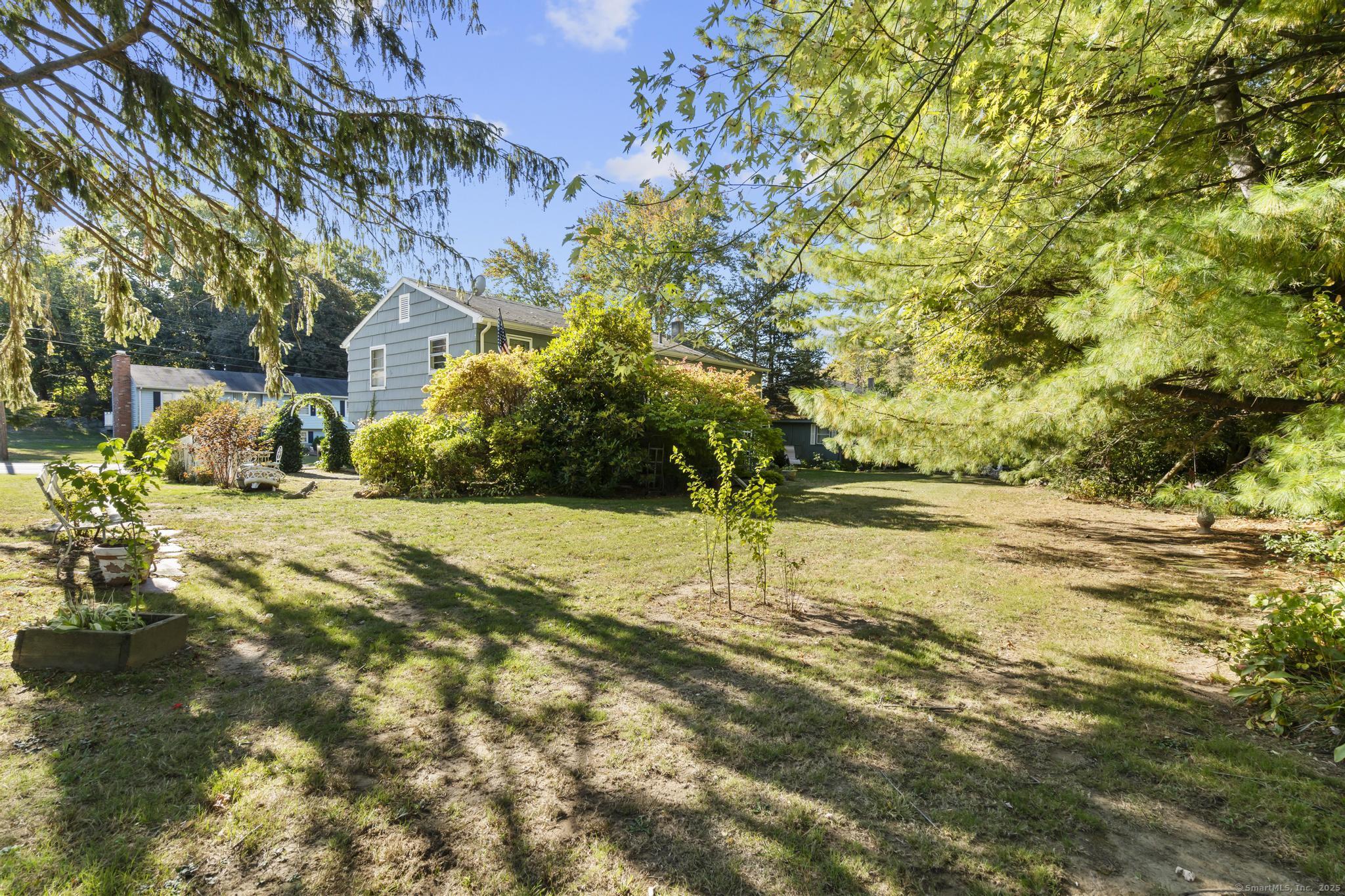 23 Meadowbrook Road