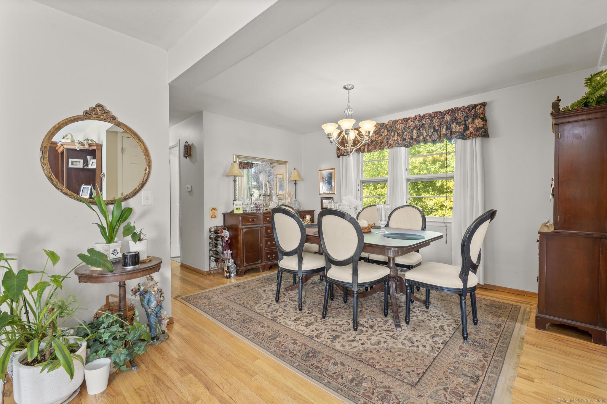 23 Meadowbrook Road