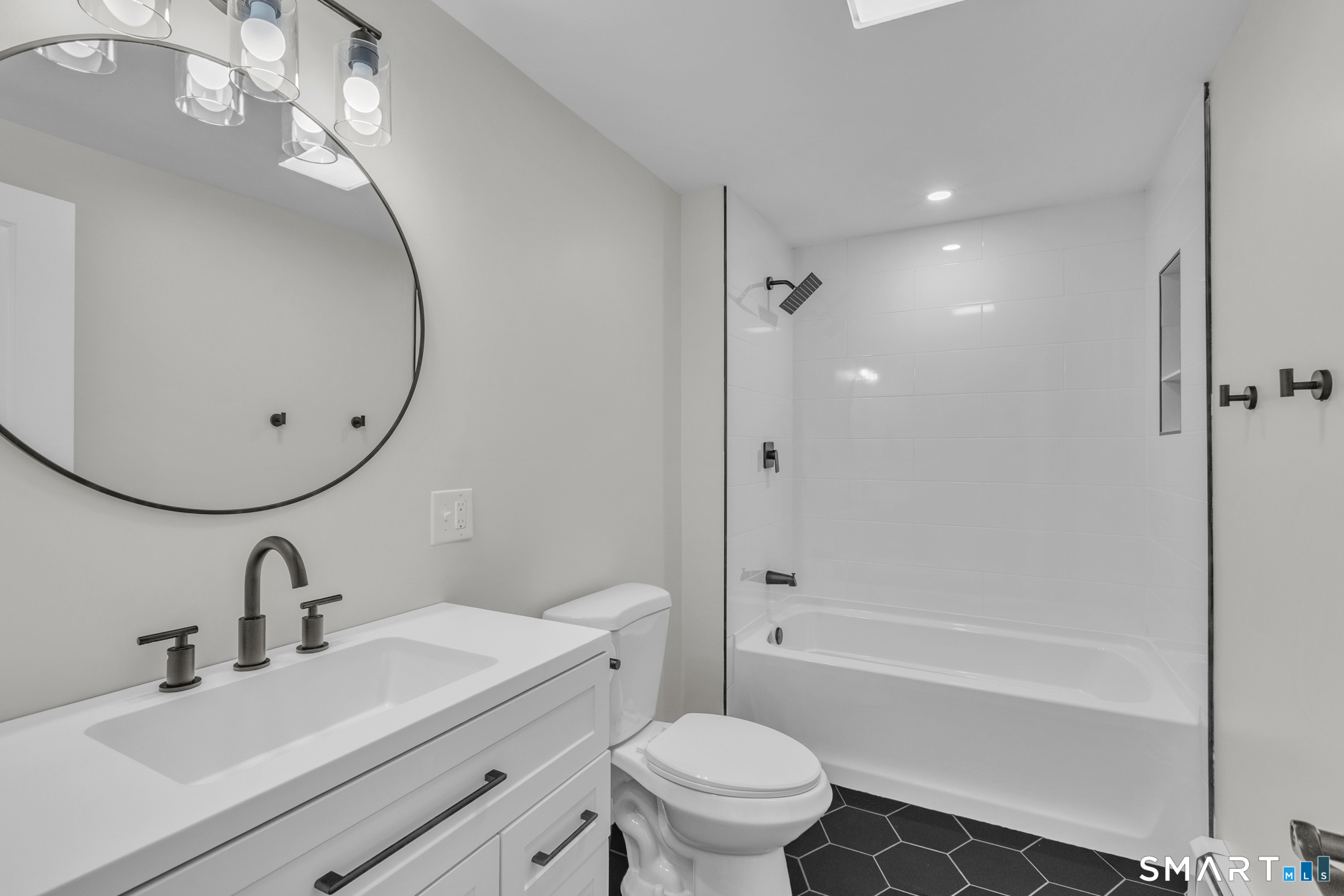 22 Mohawk Circle