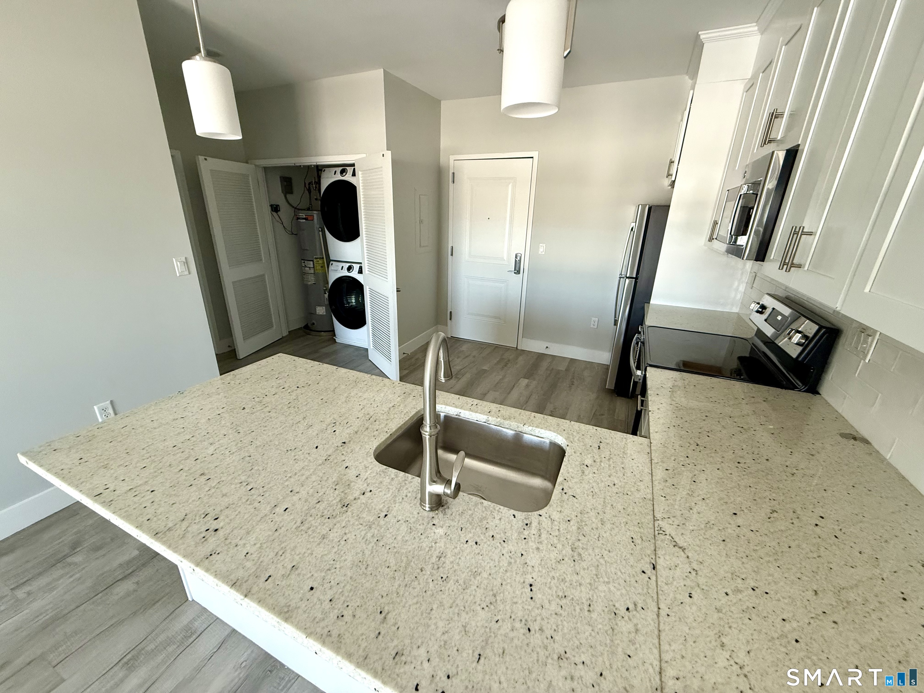 502 Howe Avenue 302