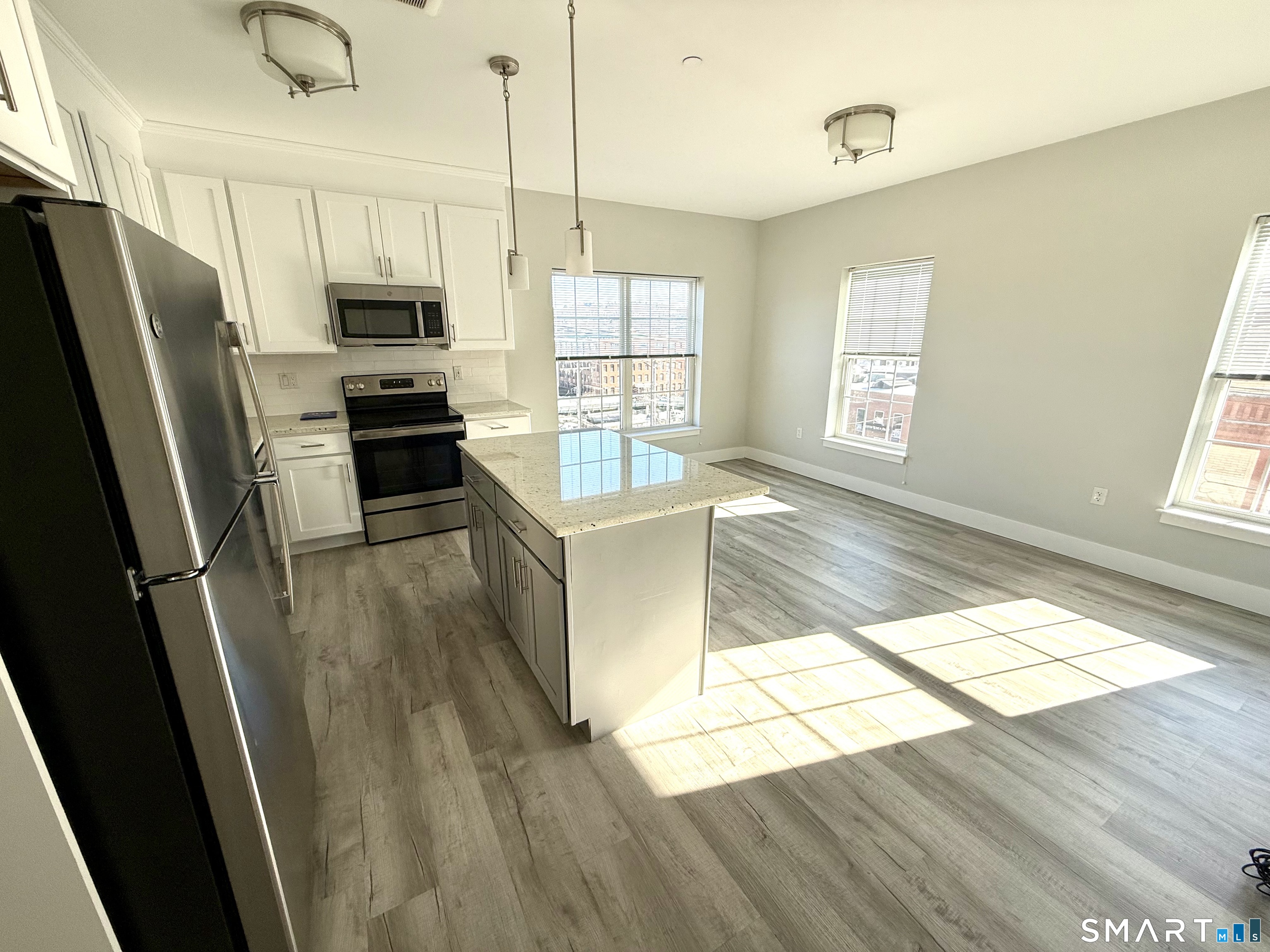 502 Howe Avenue 302