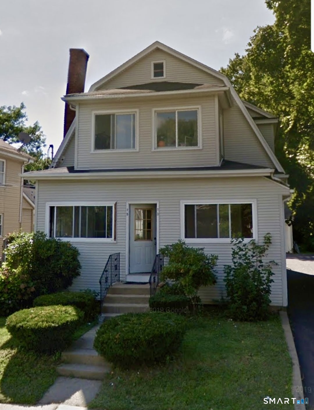 13 Lockwood Terrace