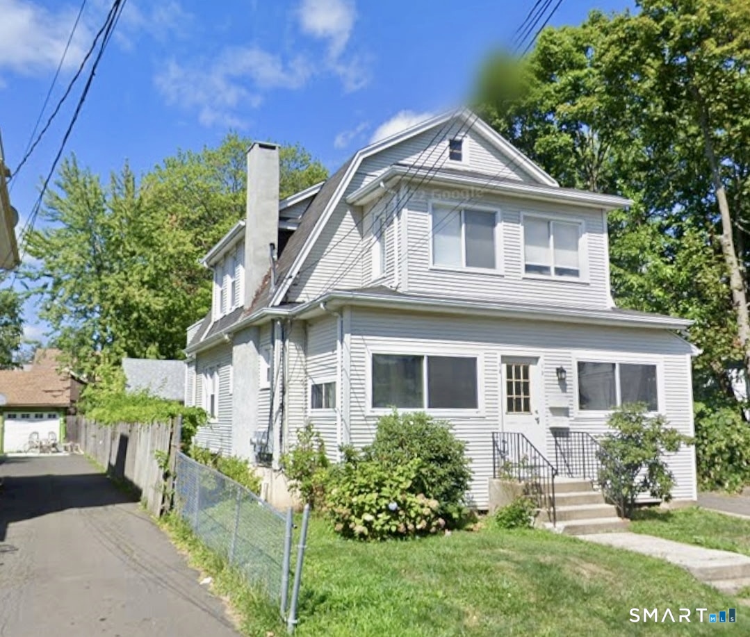 13 Lockwood Terrace