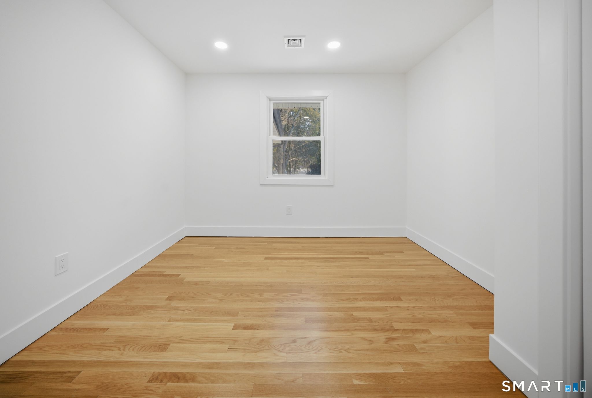 90 Lu Manor Drive