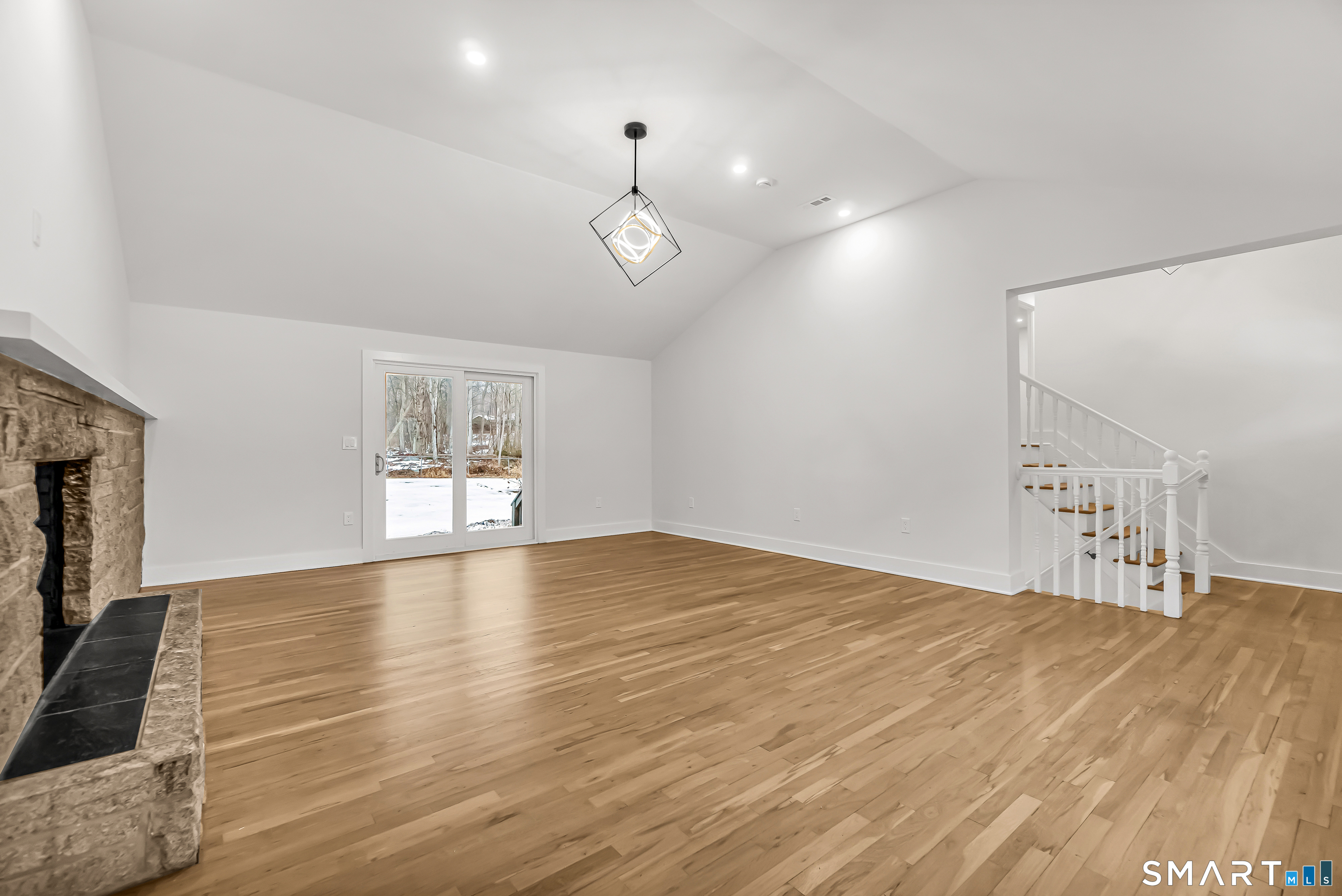 317 Narrow Lane