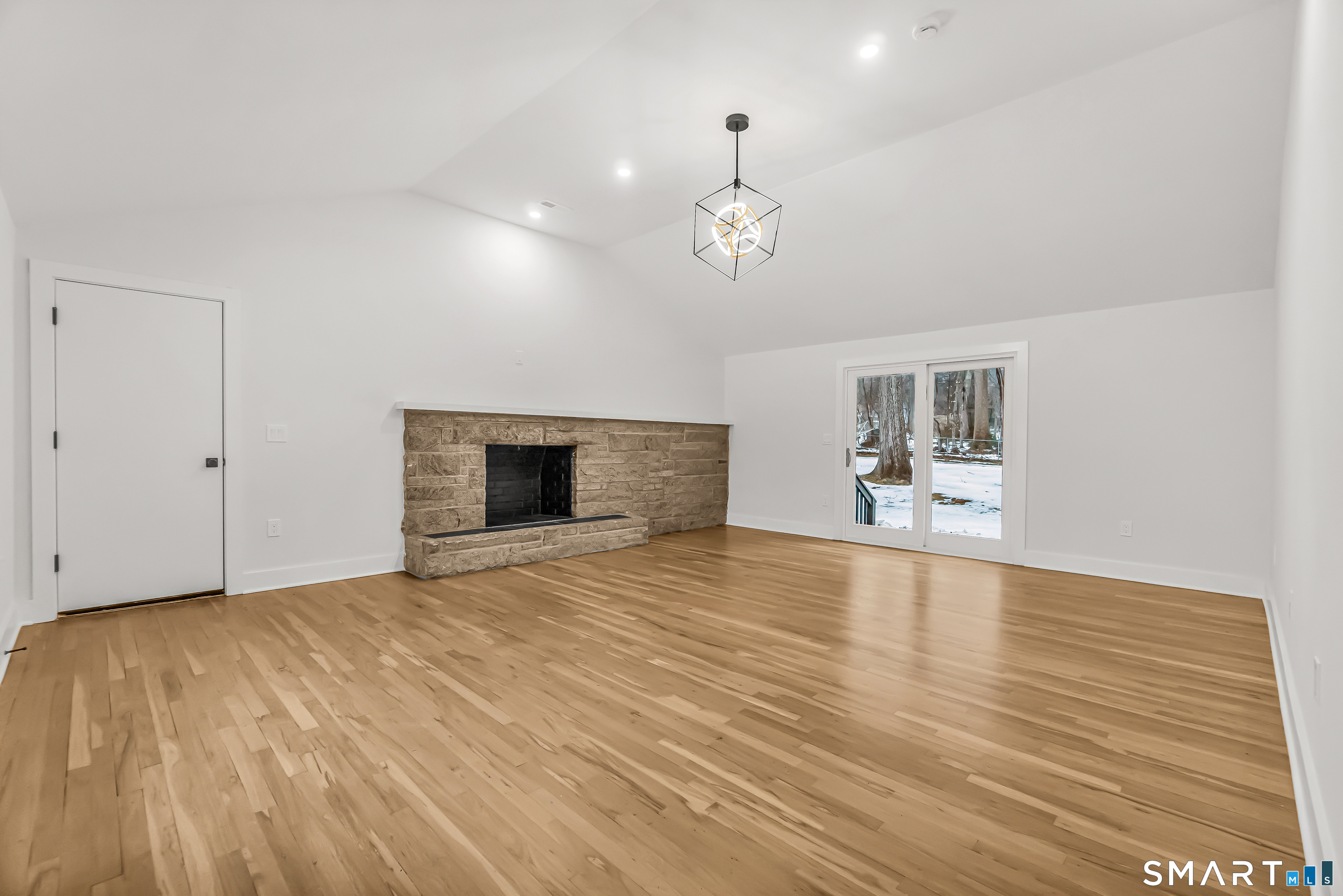 317 Narrow Lane