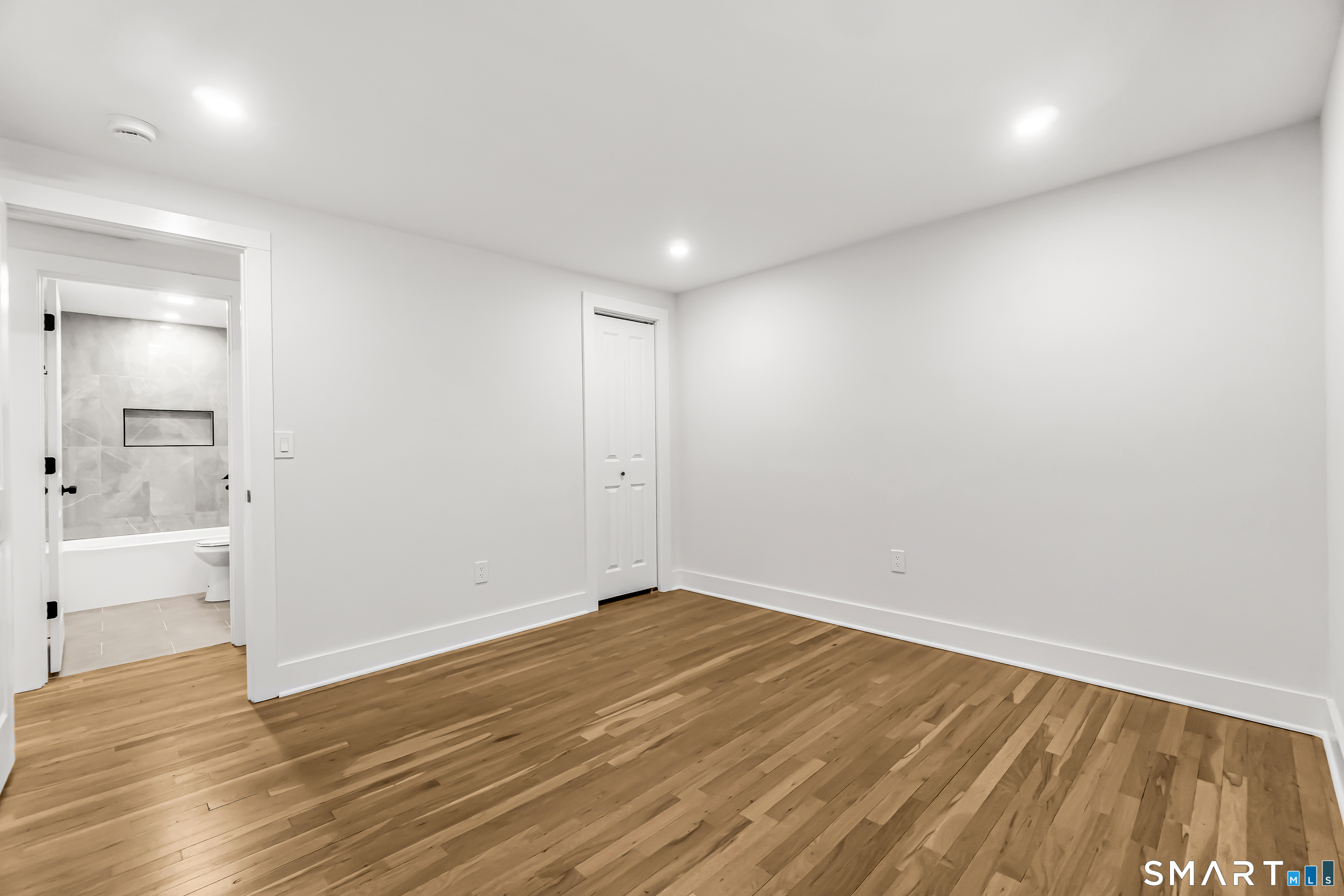 317 Narrow Lane