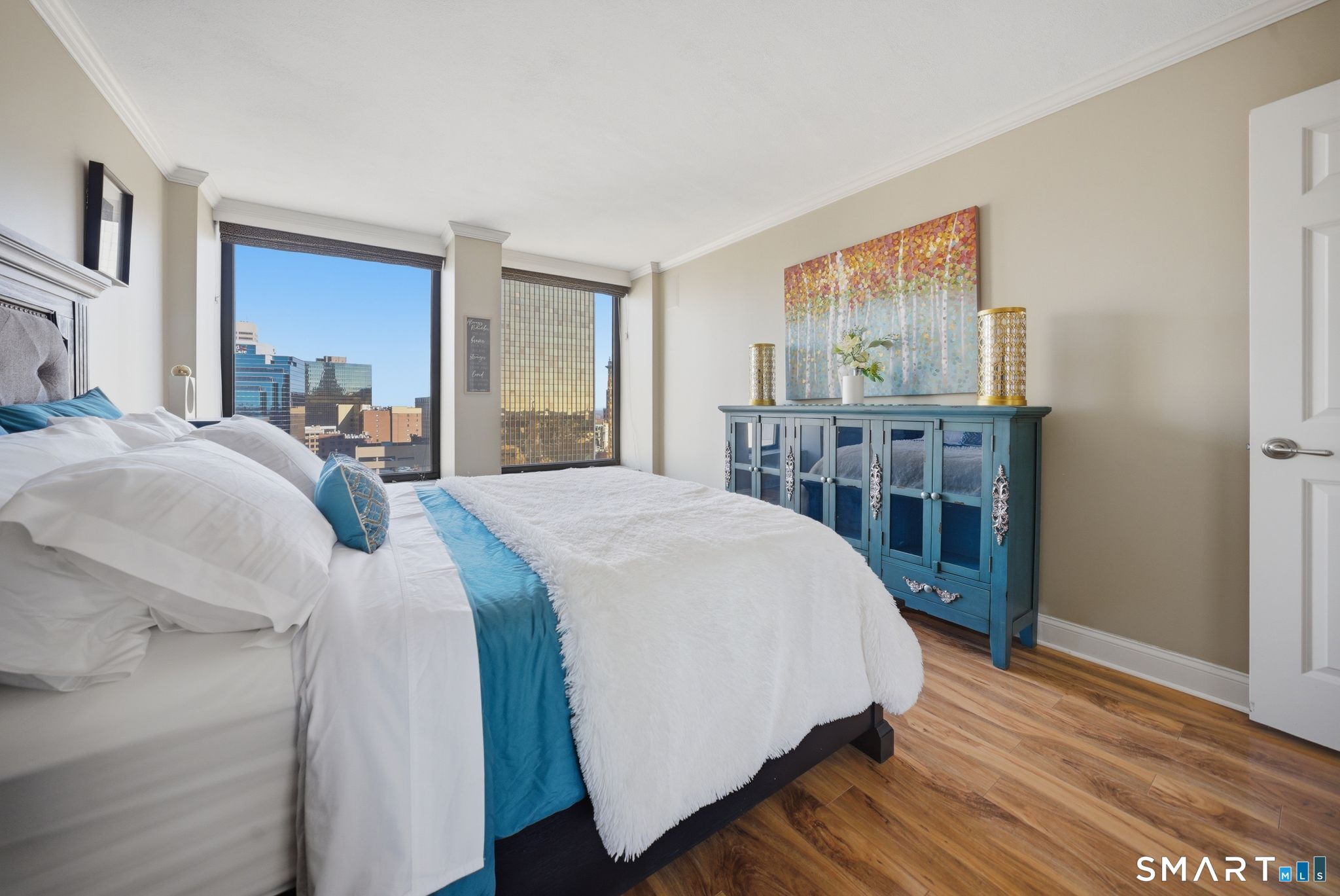 1 Gold Street 17D&E