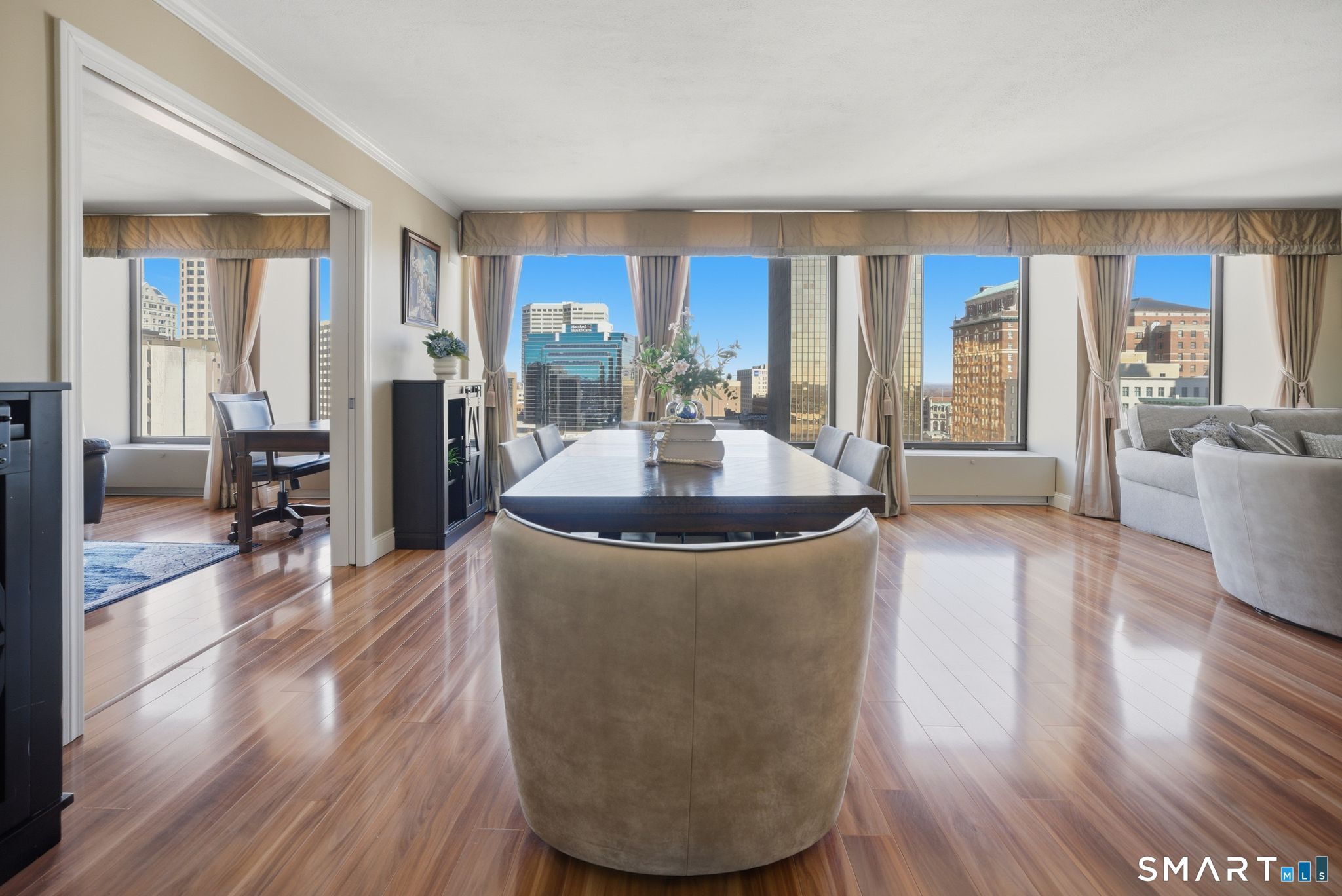 1 Gold Street 17D&E