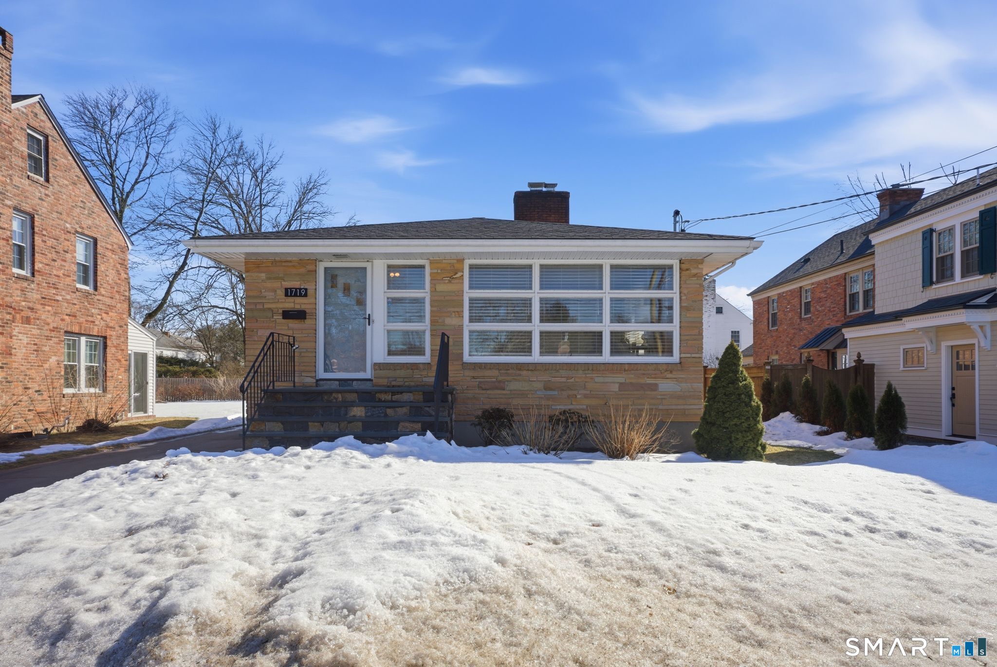 1719 Asylum Avenue