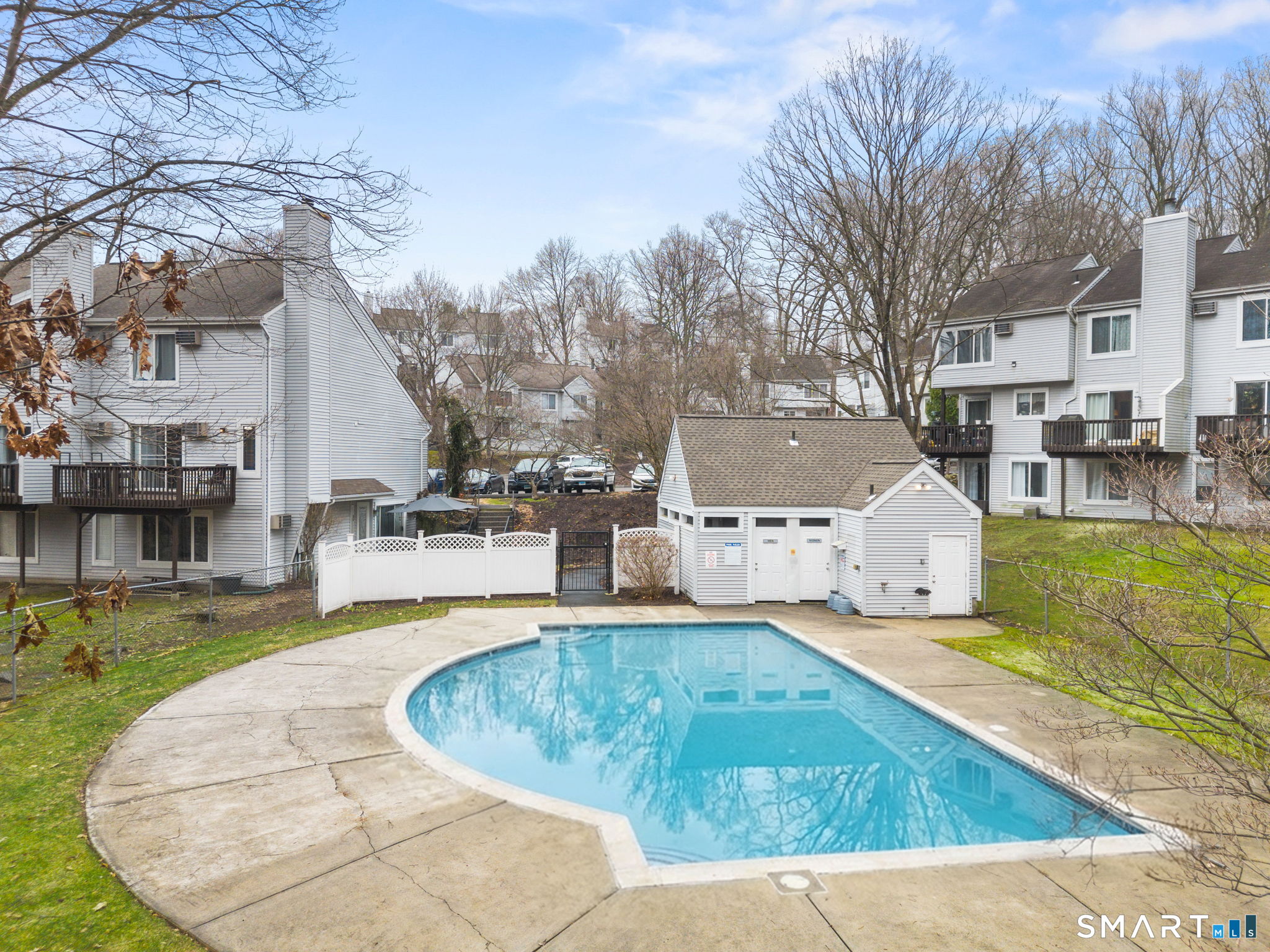 20 East Pembroke Road Unit: 4