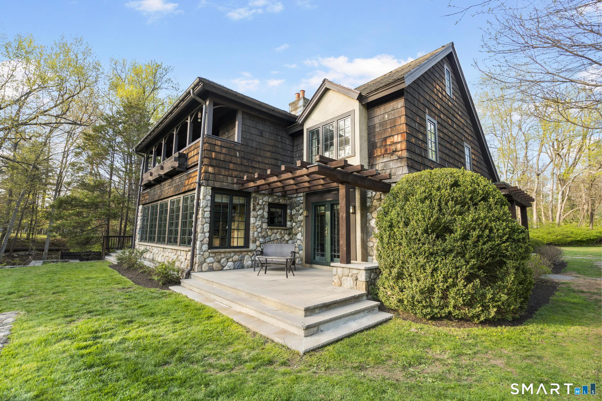 22 Evergreen Avenue