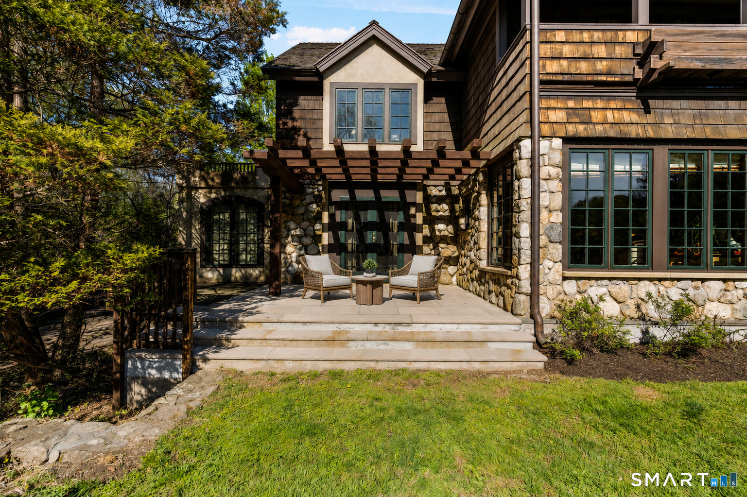 22 Evergreen Avenue