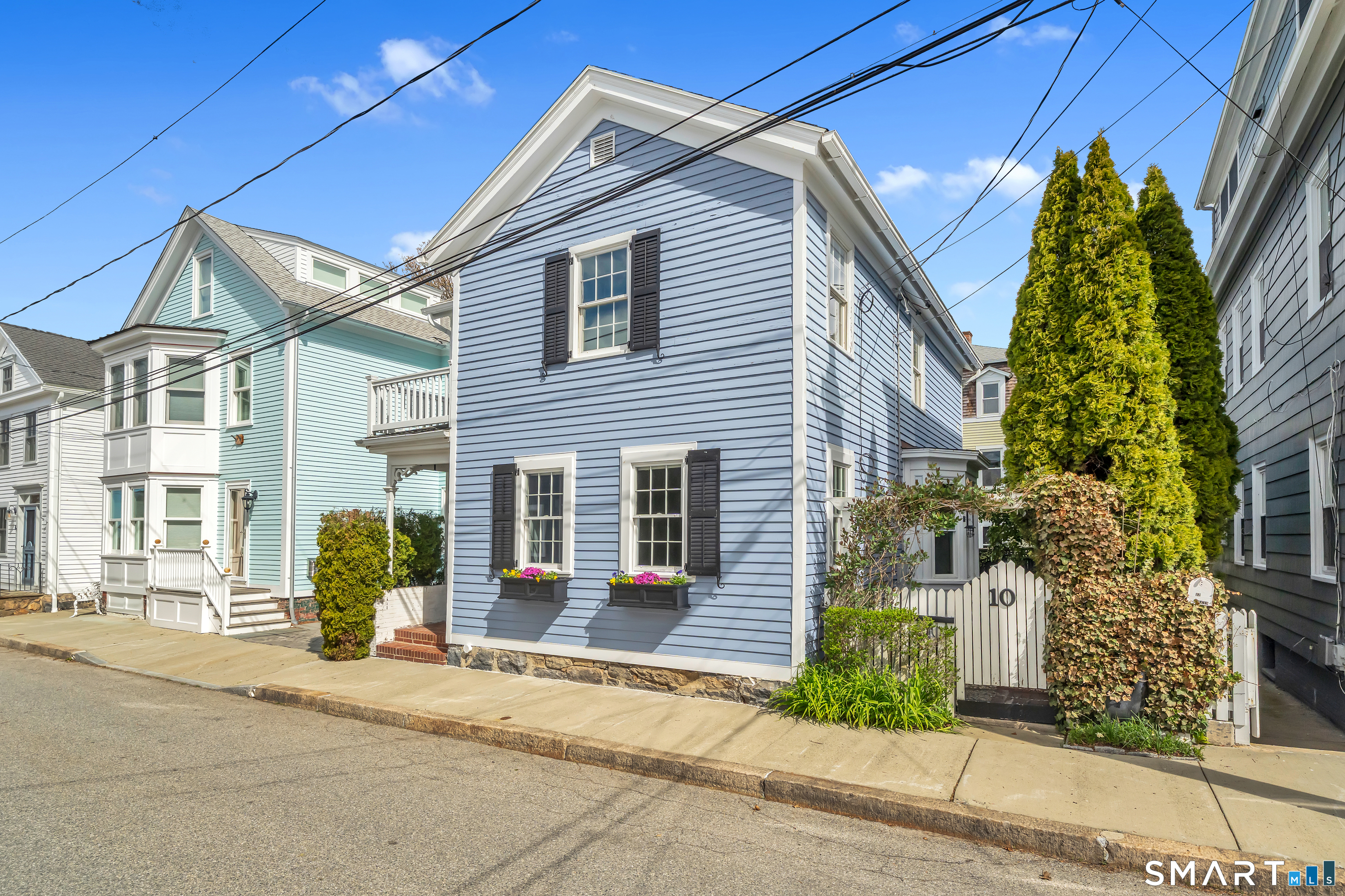 10 Trumbull Street