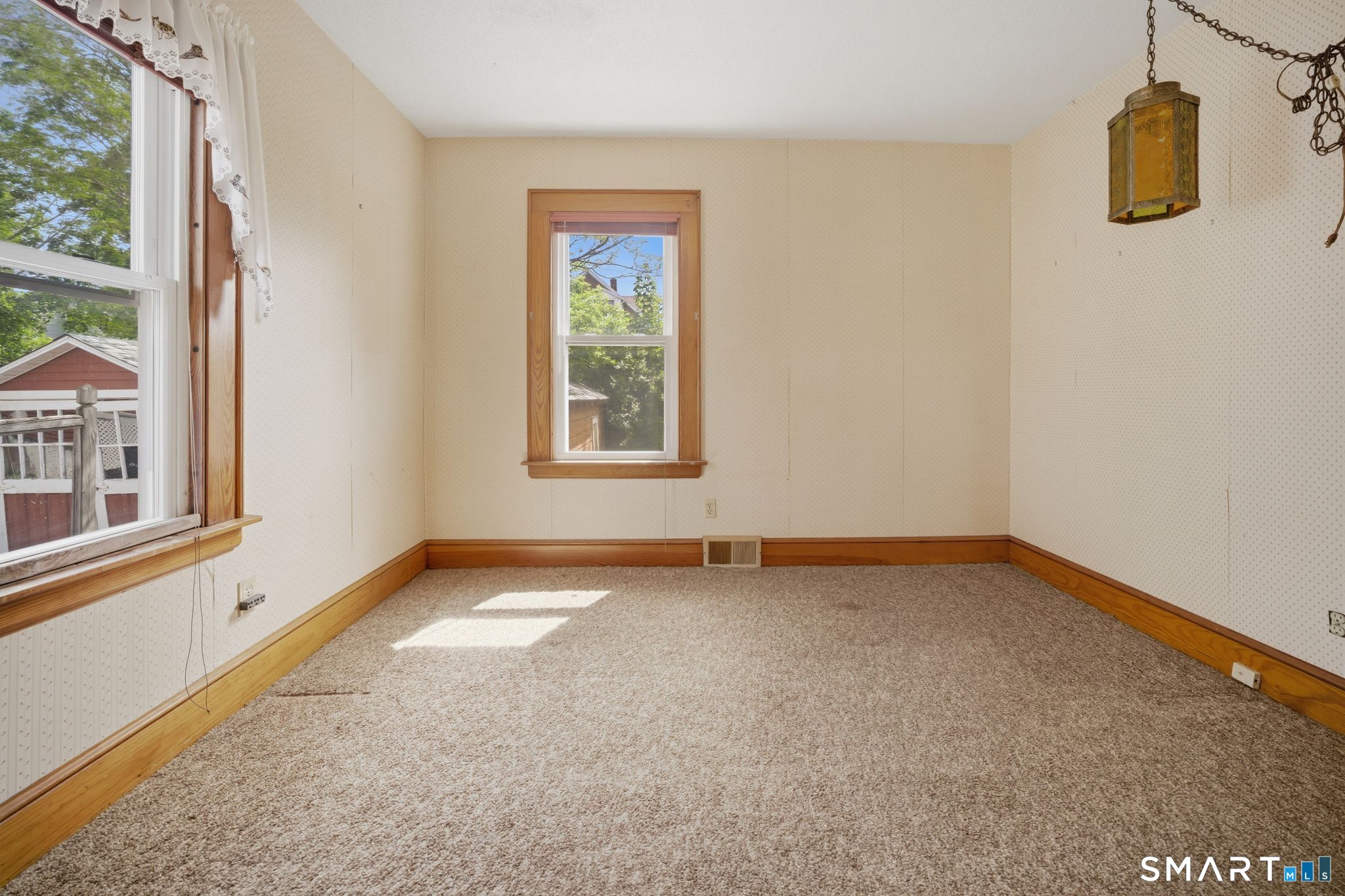 19 Homestead Avenue