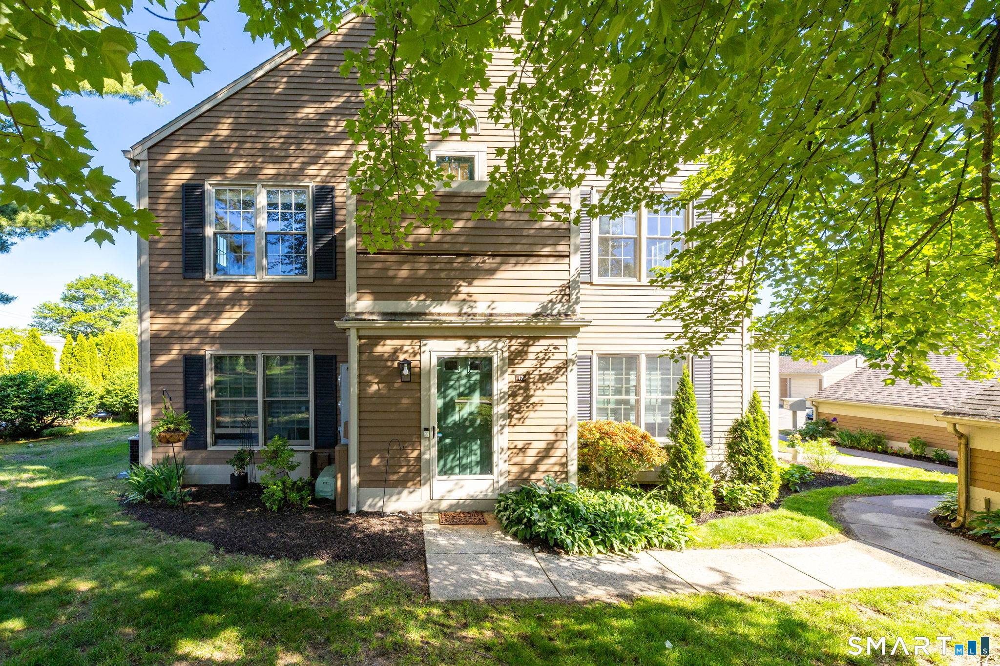 17 Newberry Lane Unit: 17