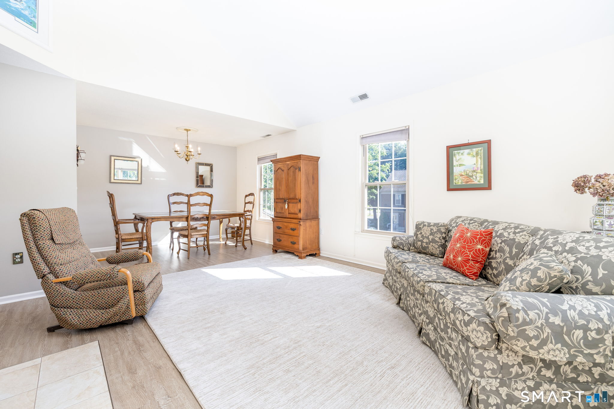 17 Newberry Lane Unit: 17