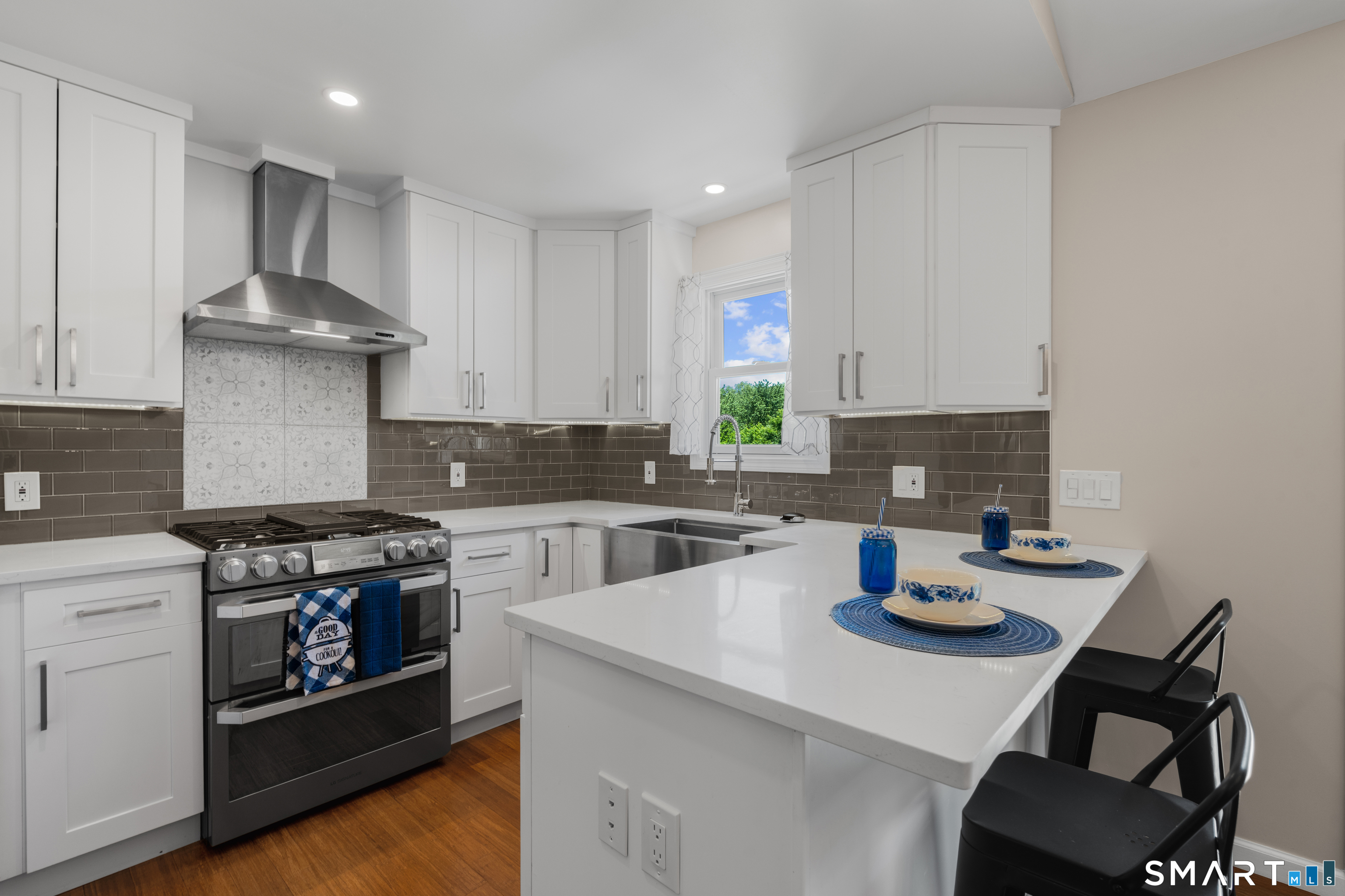 27 Town Farm Road