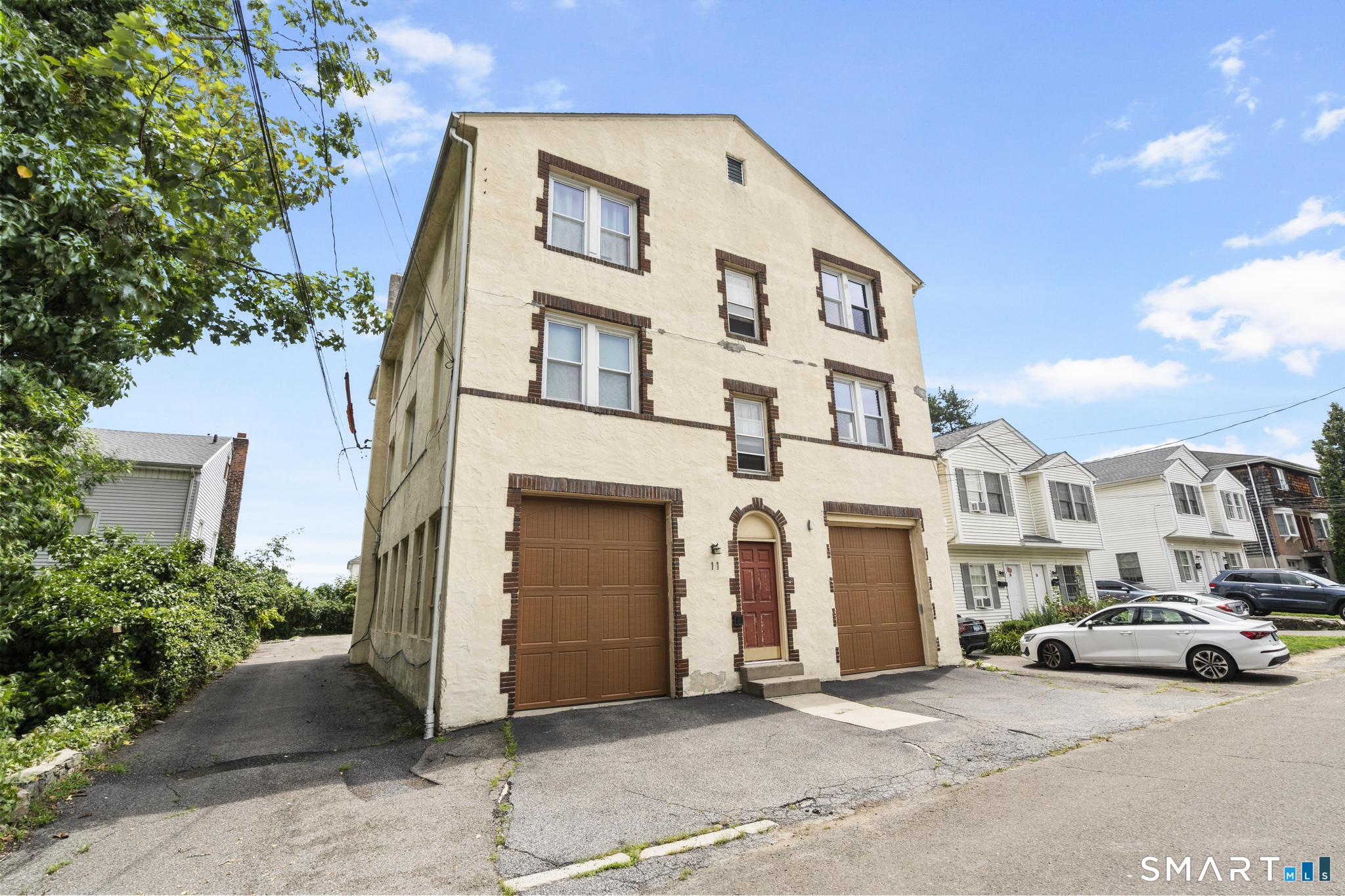 11 Columbus Avenue