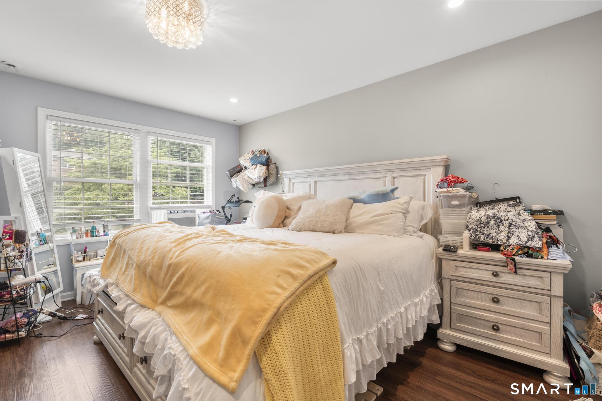 9 Columbus Avenue